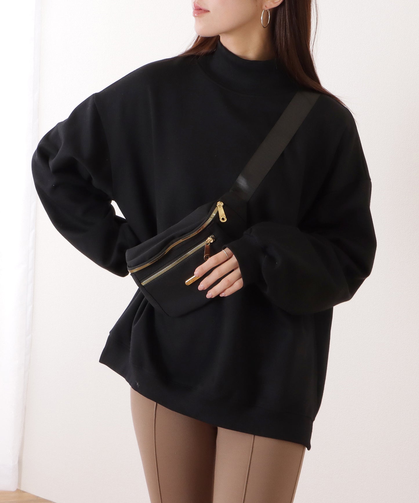 ハイネック サイド スリット ボリューム スリーブ プルオーバー