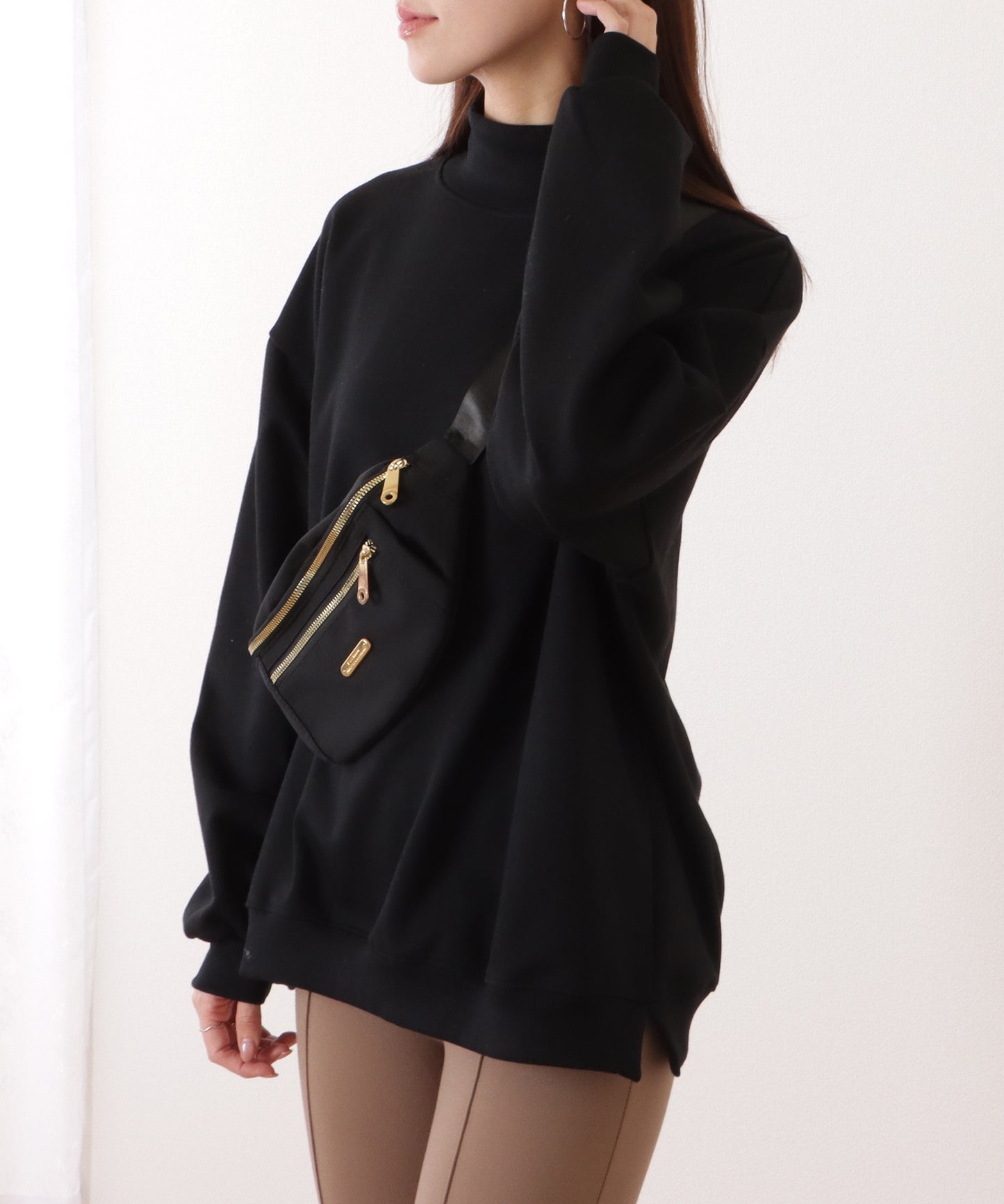 ハイネック サイド スリット ボリューム スリーブ プルオーバー