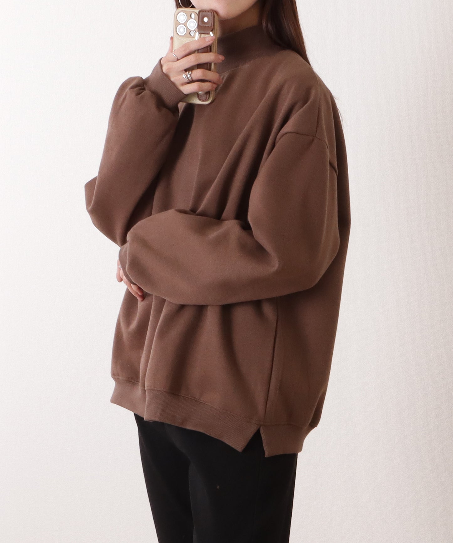 ハイネック サイド スリット ボリューム スリーブ プルオーバー