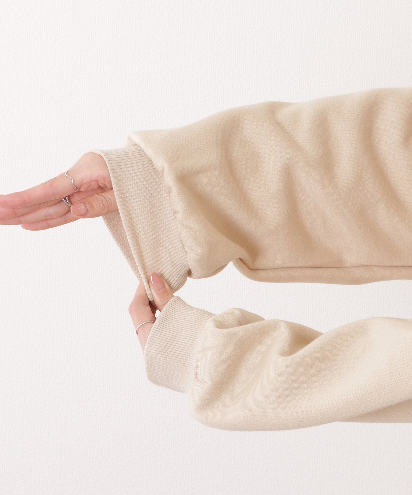 ハイネック サイド スリット ボリューム スリーブ プルオーバー