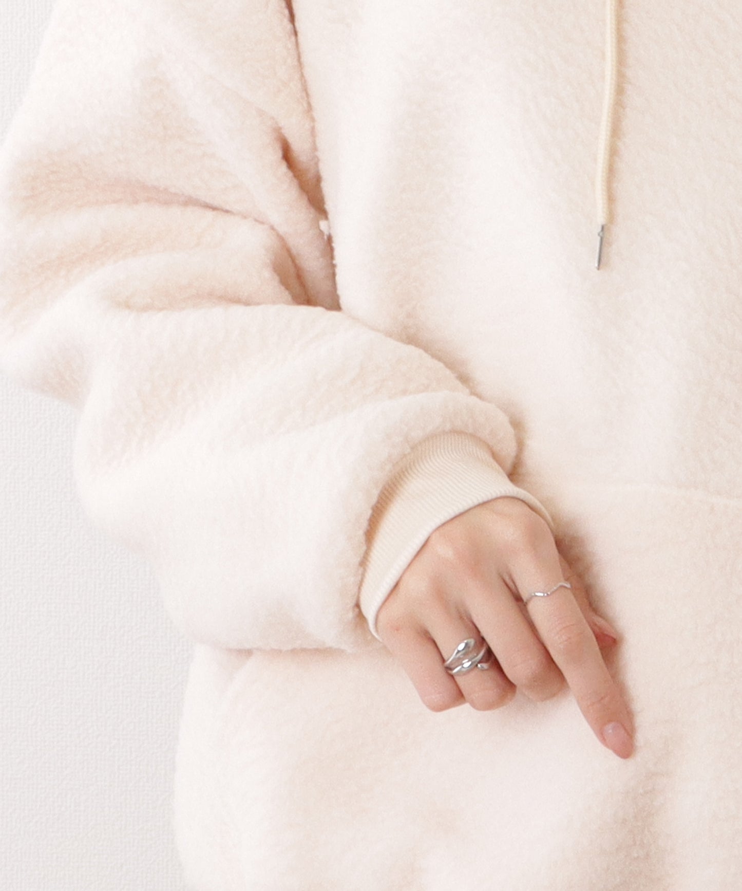 オーバー サイズ フーデット ボア パーカー