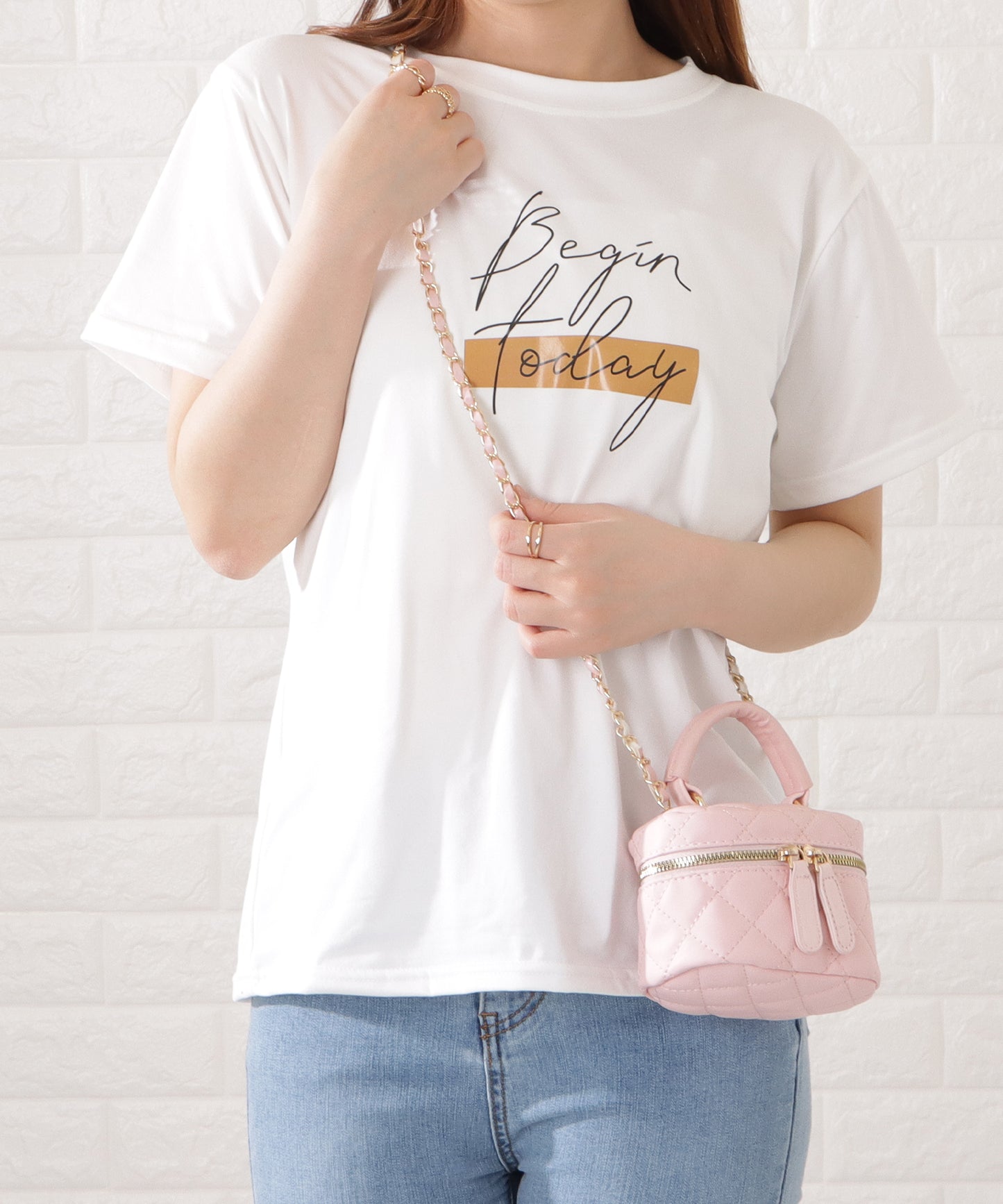 レザー調2WAYキルティングバニティバッグ