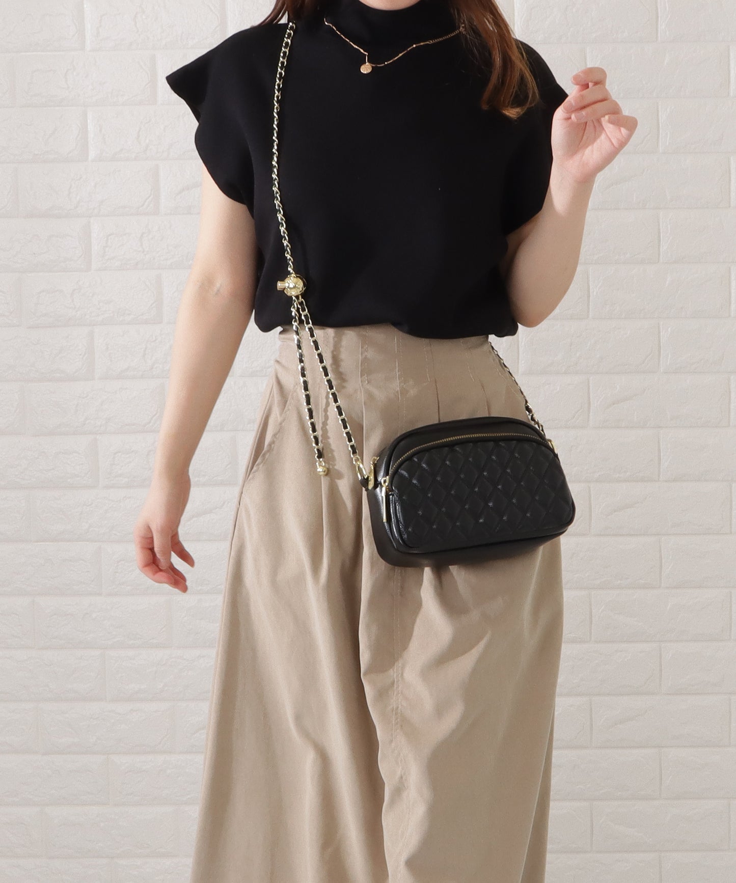 フェイクレザーゴールドチェーンショルダーバッグ