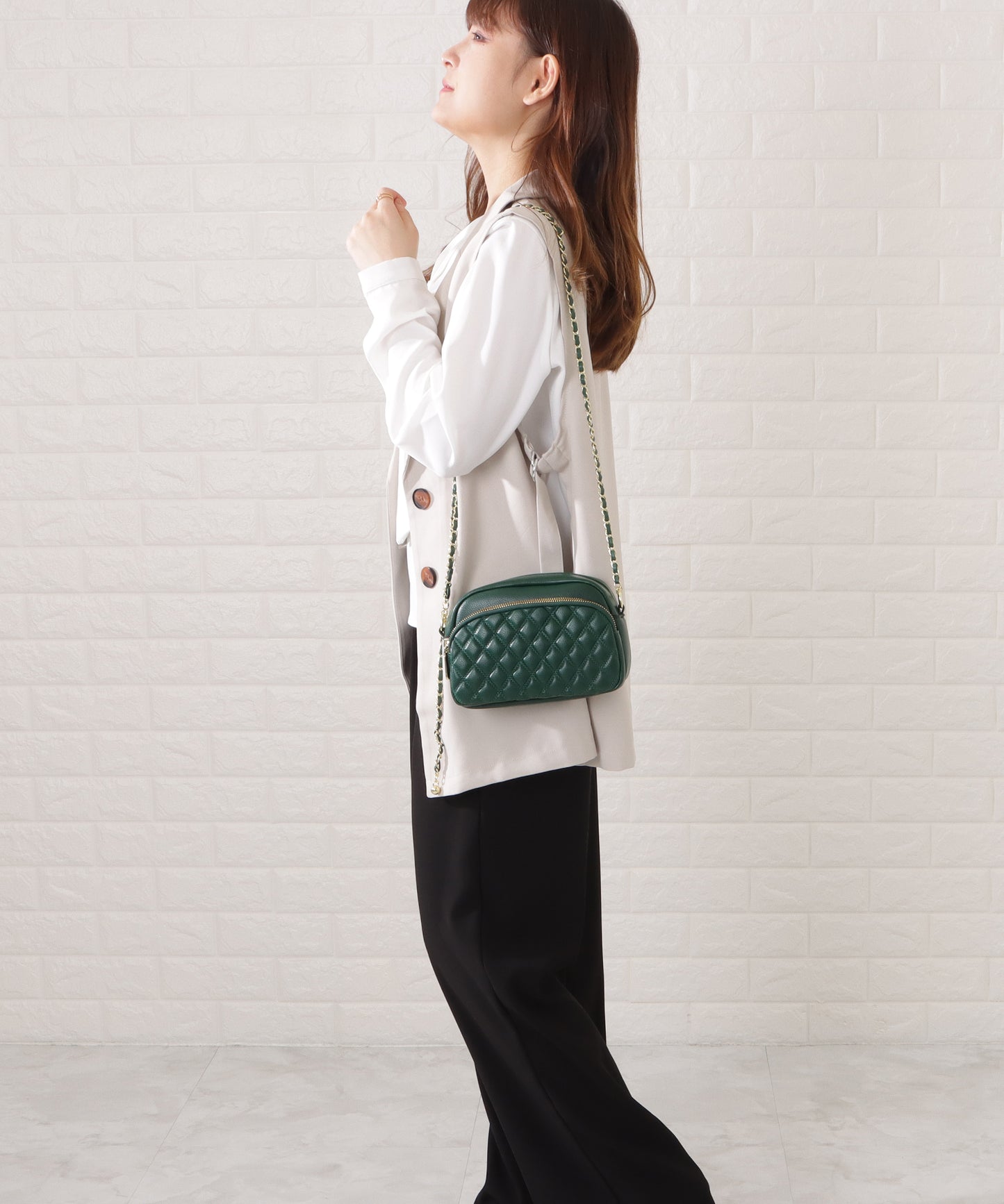 フェイクレザーゴールドチェーンショルダーバッグ