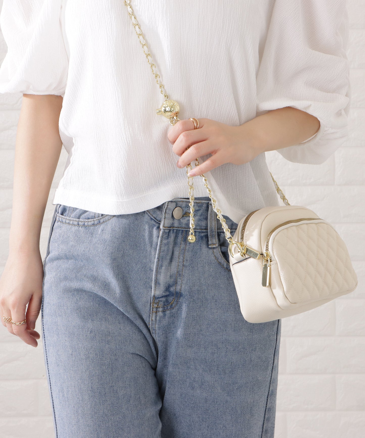 フェイクレザーゴールドチェーンショルダーバッグ