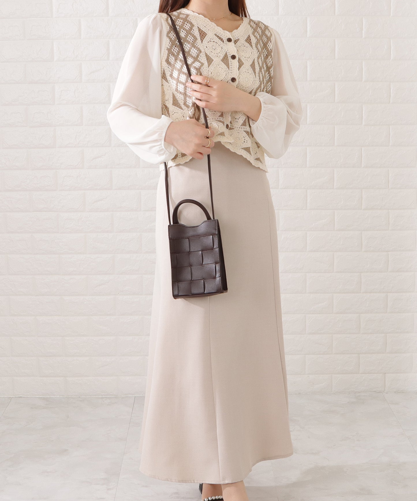 レザー調スクエアメッシュコンパクトショルダーバッグ