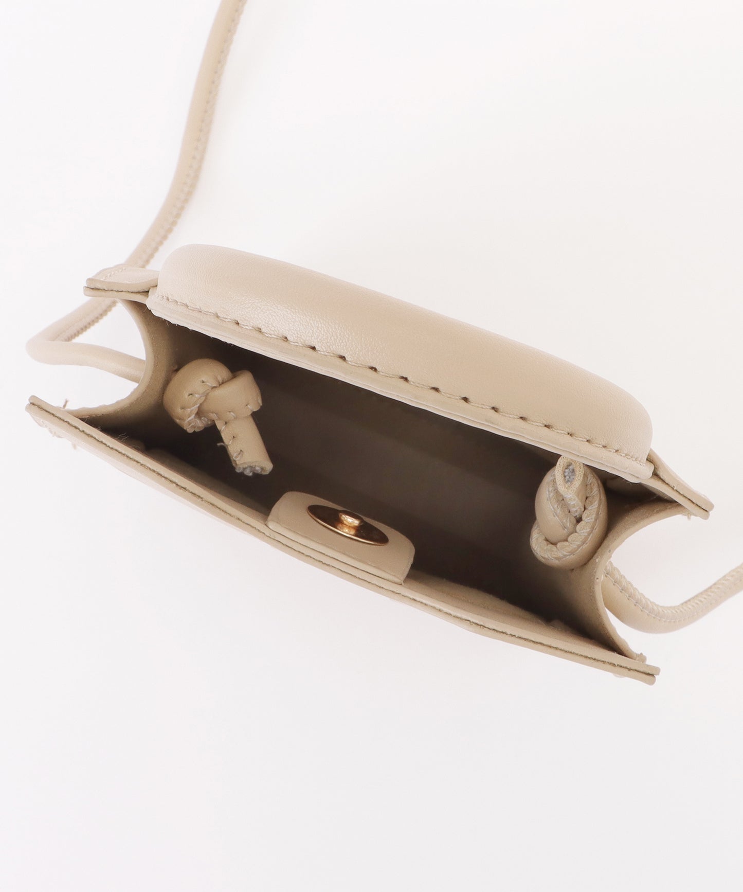 レザー調スクエアメッシュコンパクトショルダーバッグ