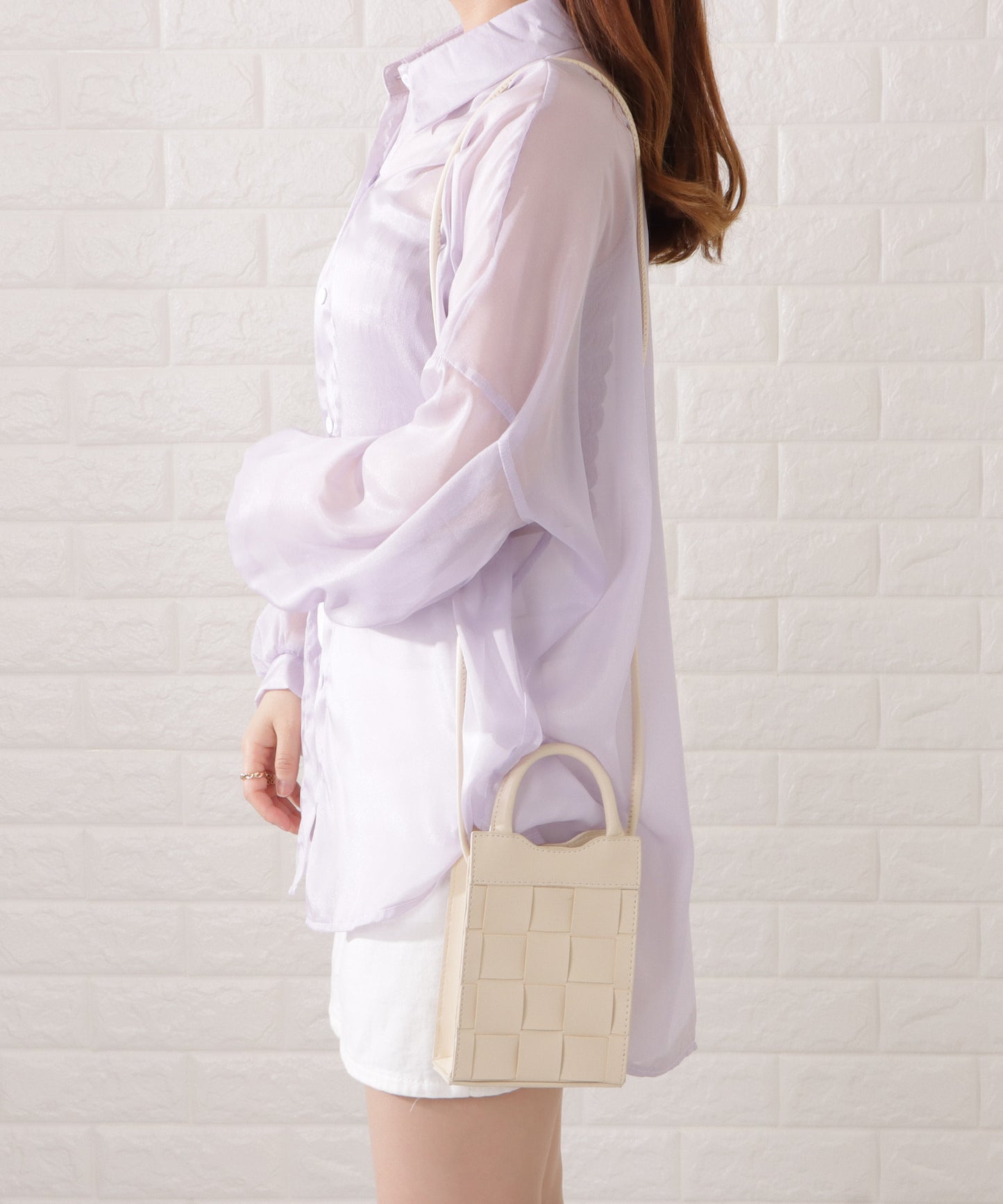 レザー調スクエアメッシュコンパクトショルダーバッグ