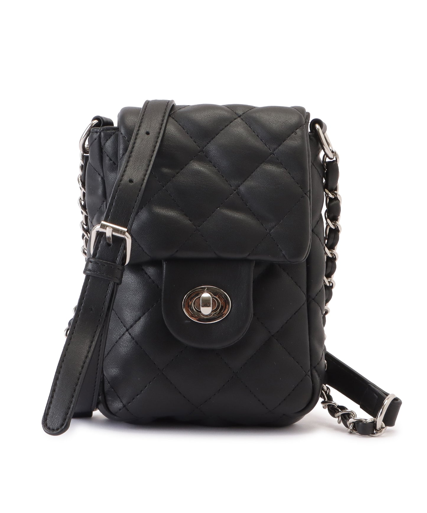 メタリックバックル付きレザー調キルティングショルダーバッグ