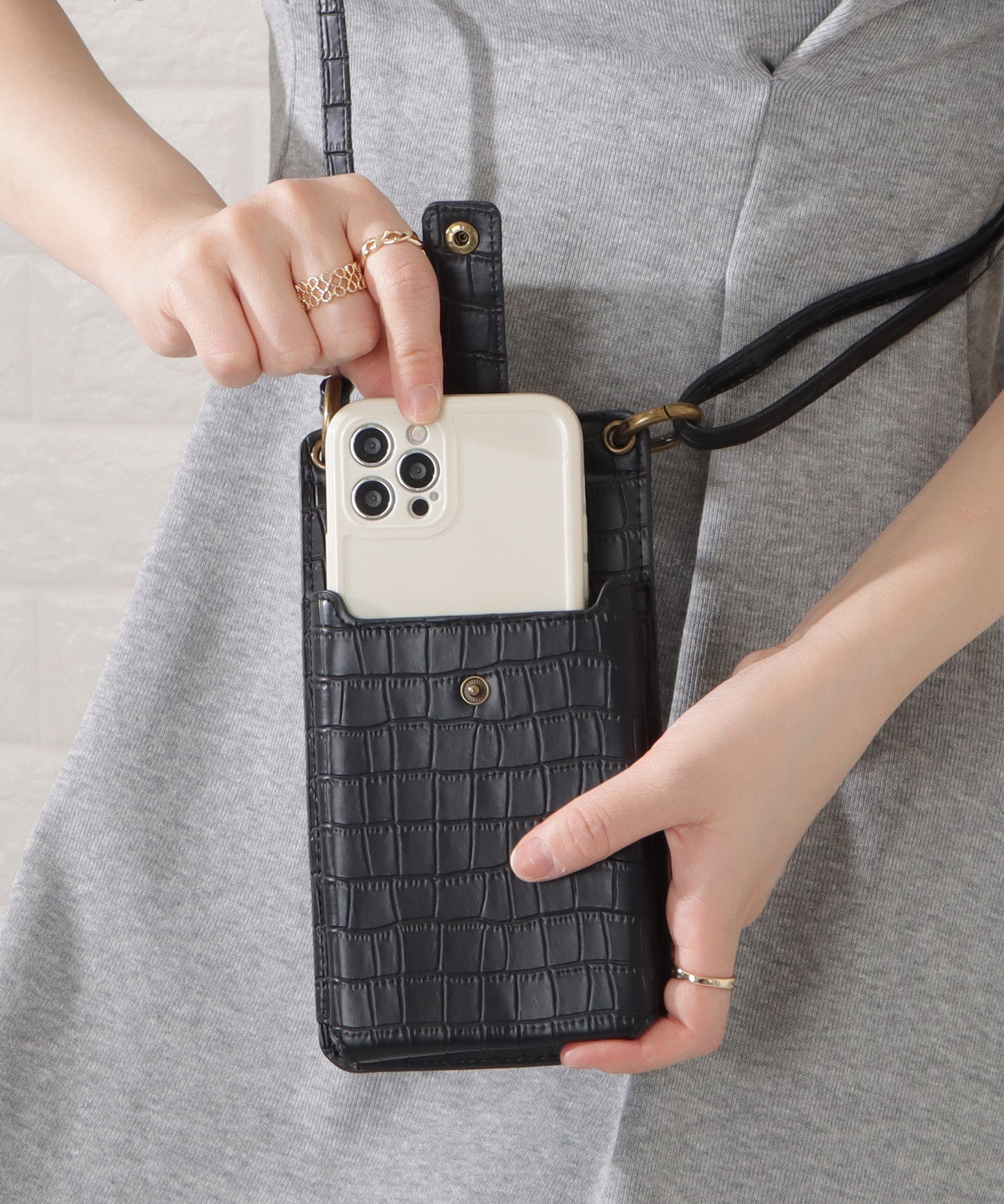 クロコダイルレザー調2WAYスマホショルダーバッグ