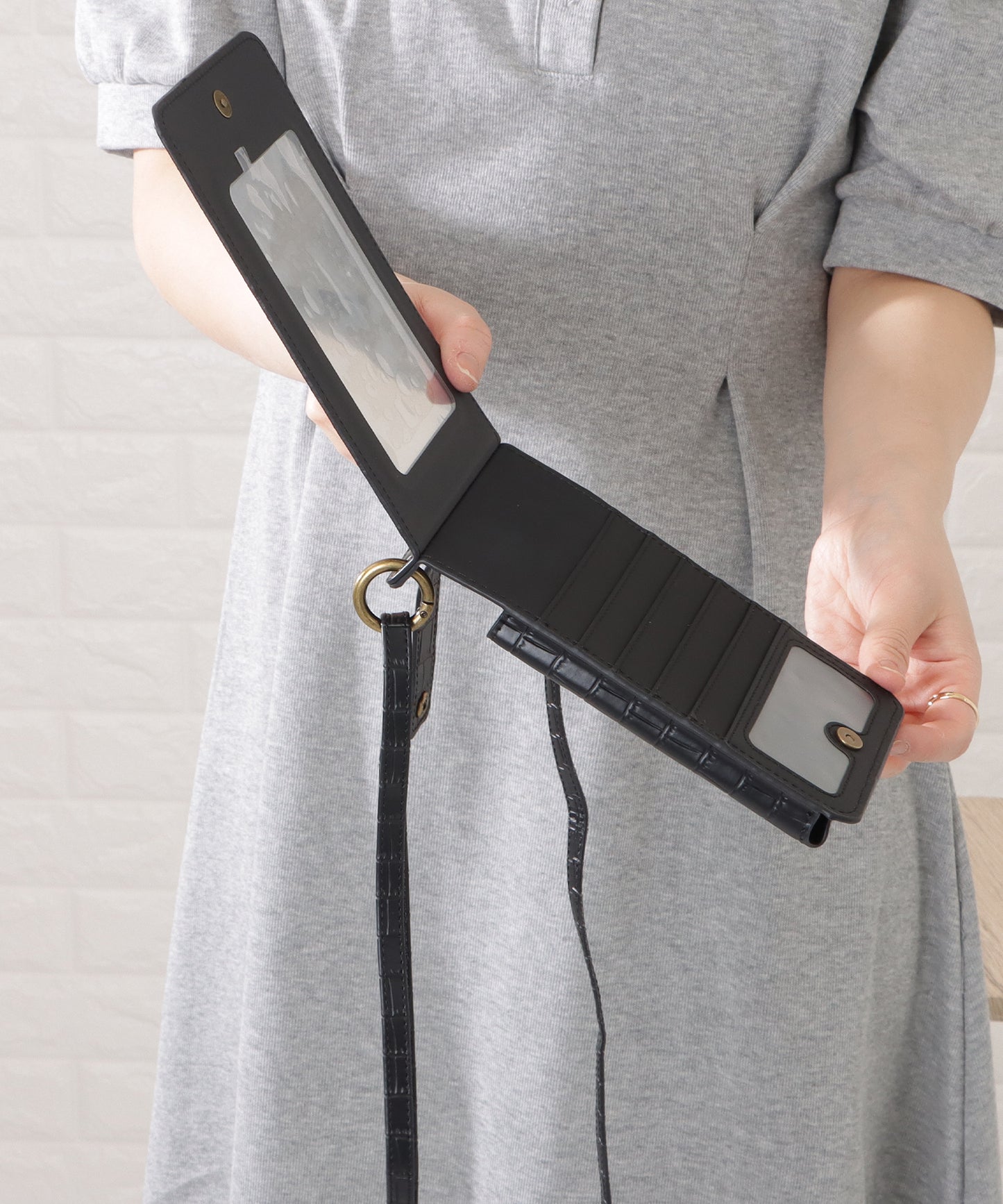 クロコダイルレザー調2WAYスマホショルダーバッグ