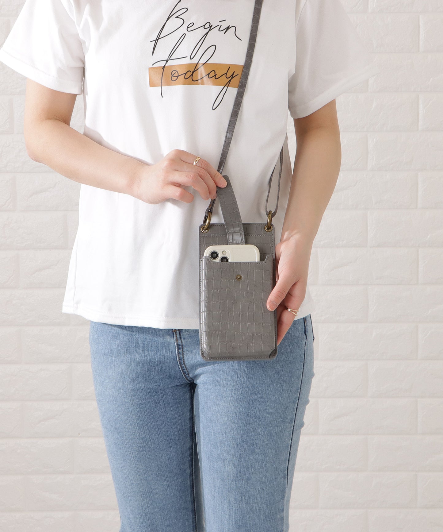 クロコダイルレザー調2WAYスマホショルダーバッグ