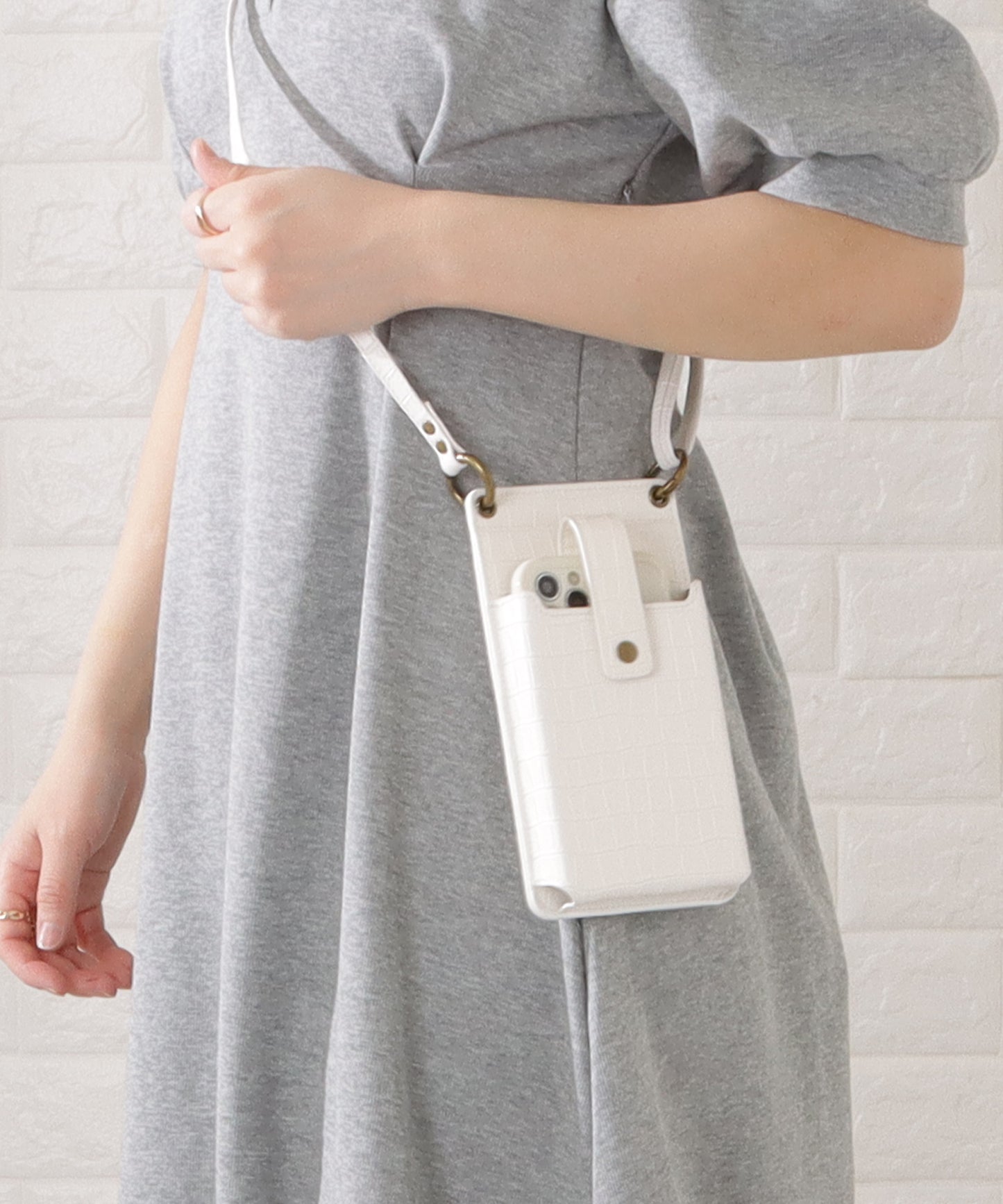 クロコダイルレザー調2WAYスマホショルダーバッグ