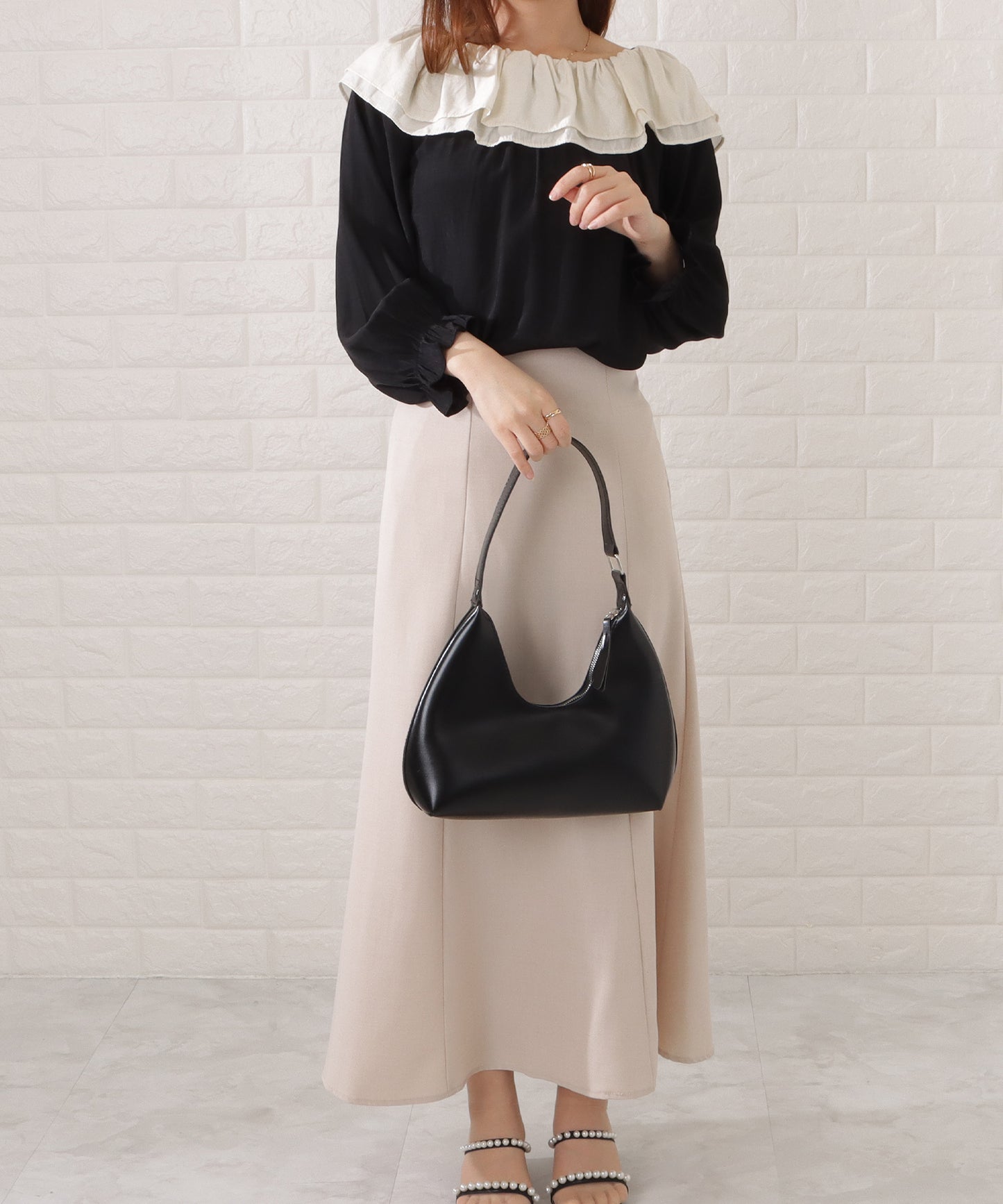 レザー調ワンハンドルハンドバッグ