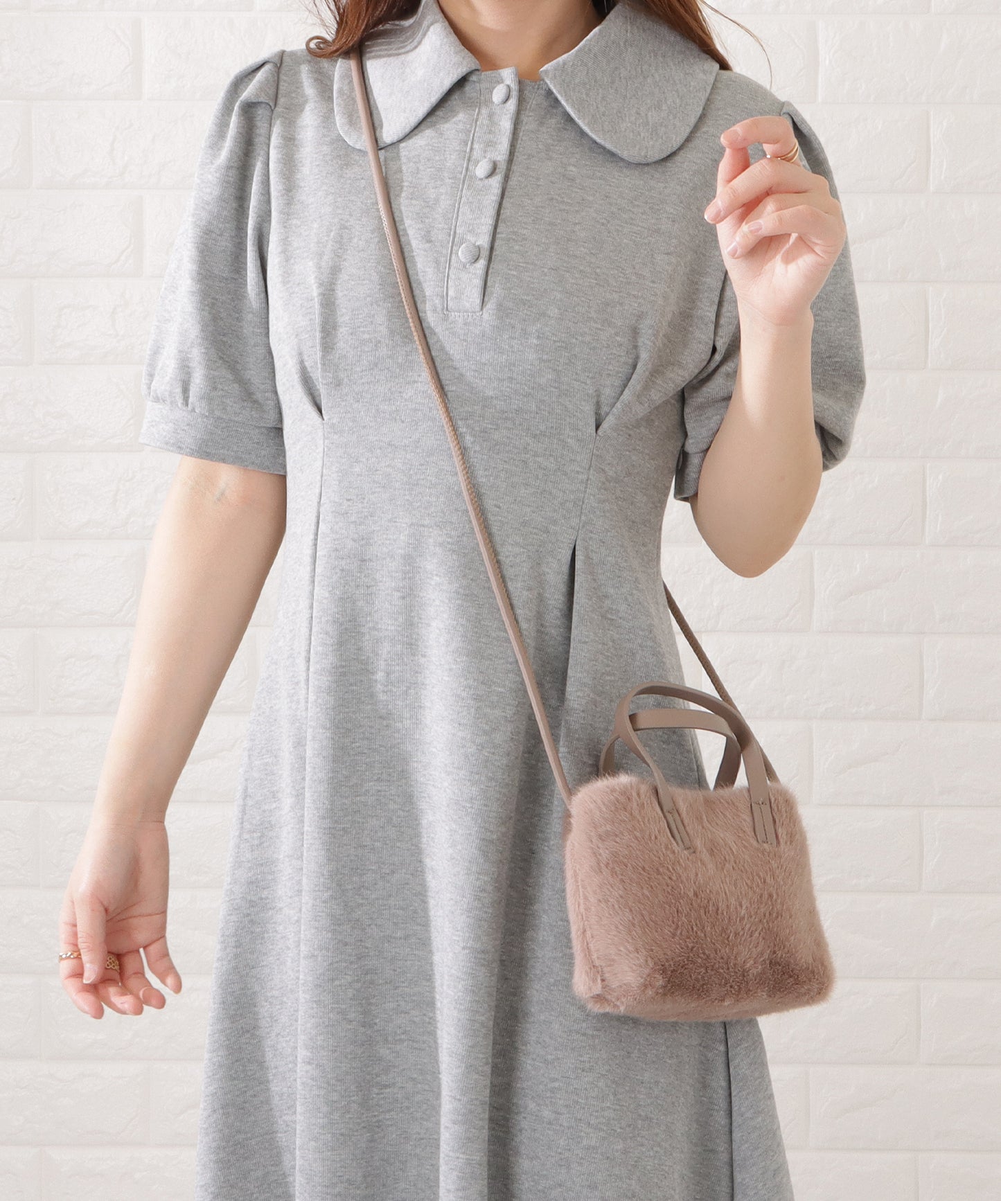 ファー×レザー調スクエアショルダーバッグ