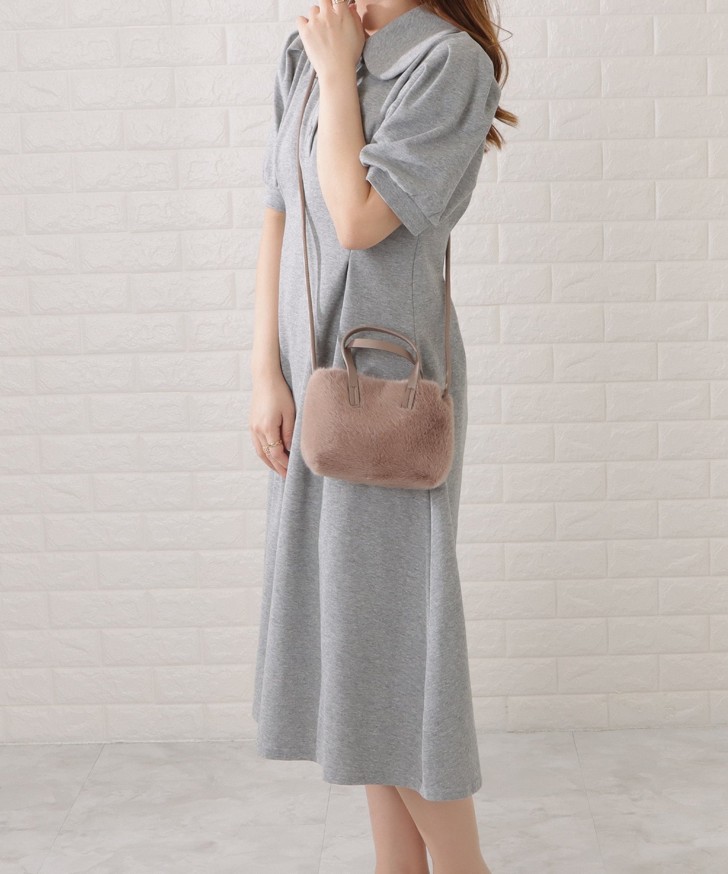 ファー×レザー調スクエアショルダーバッグ