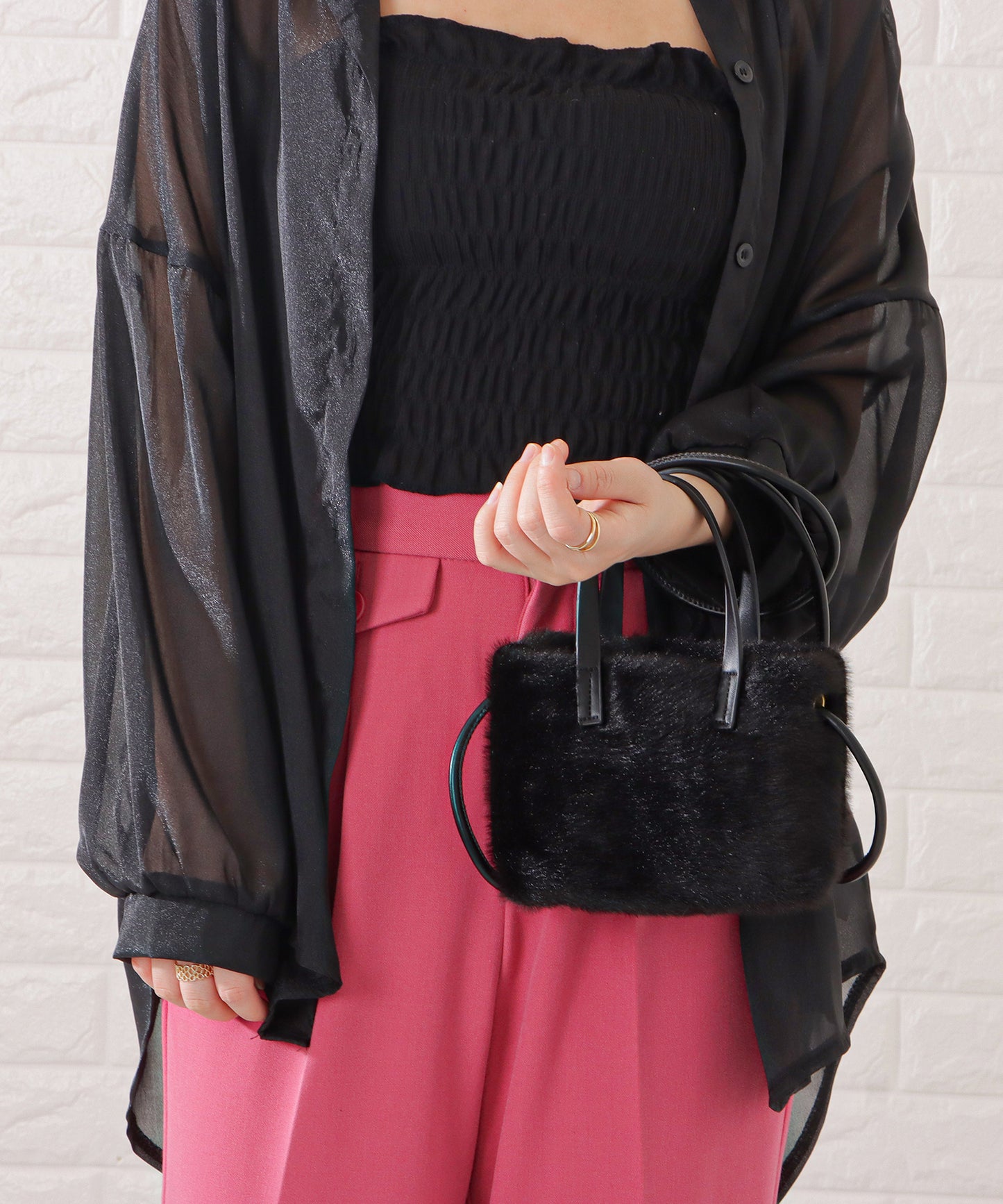 ファー×レザー調スクエアショルダーバッグ