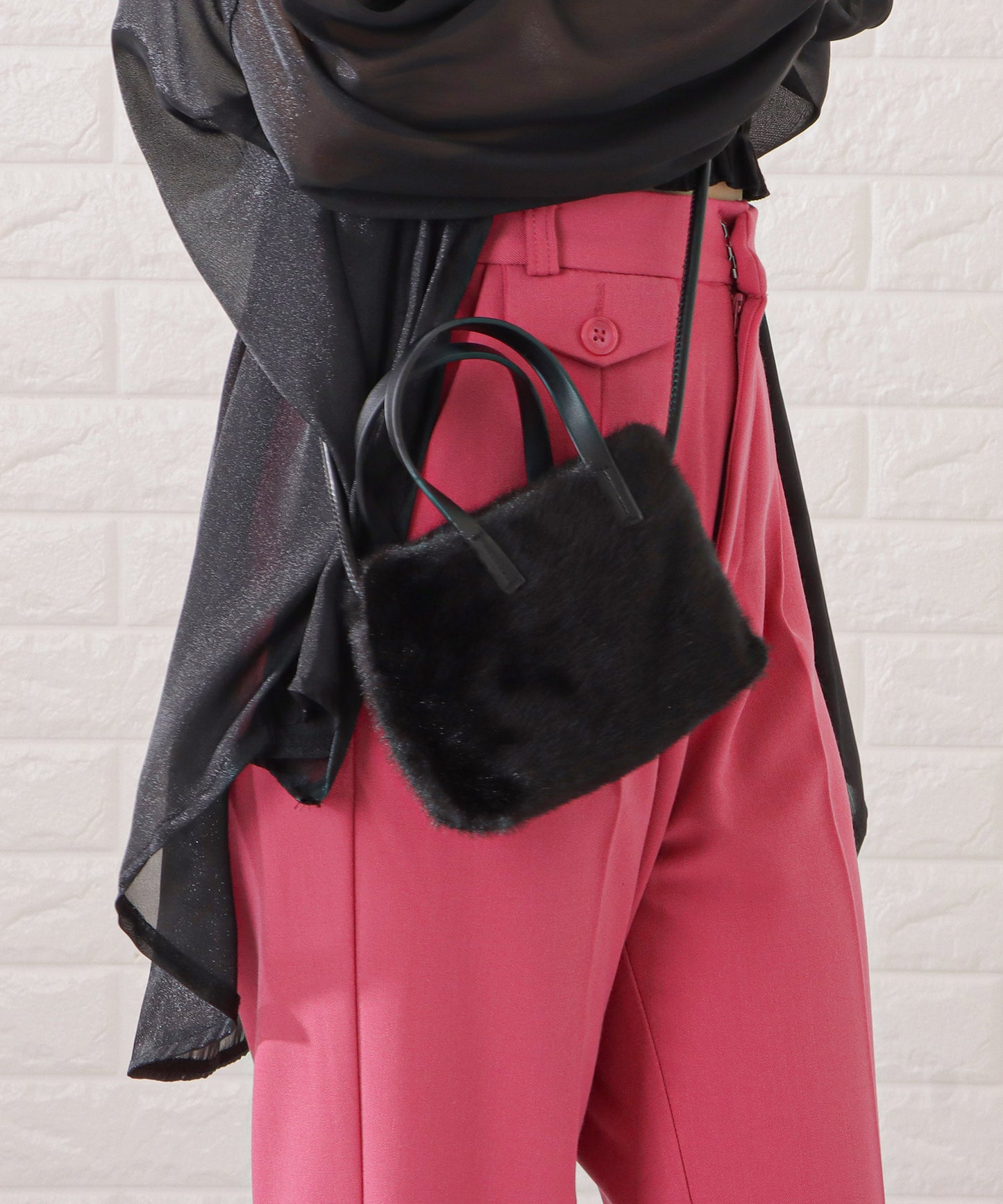 ファー×レザー調スクエアショルダーバッグ