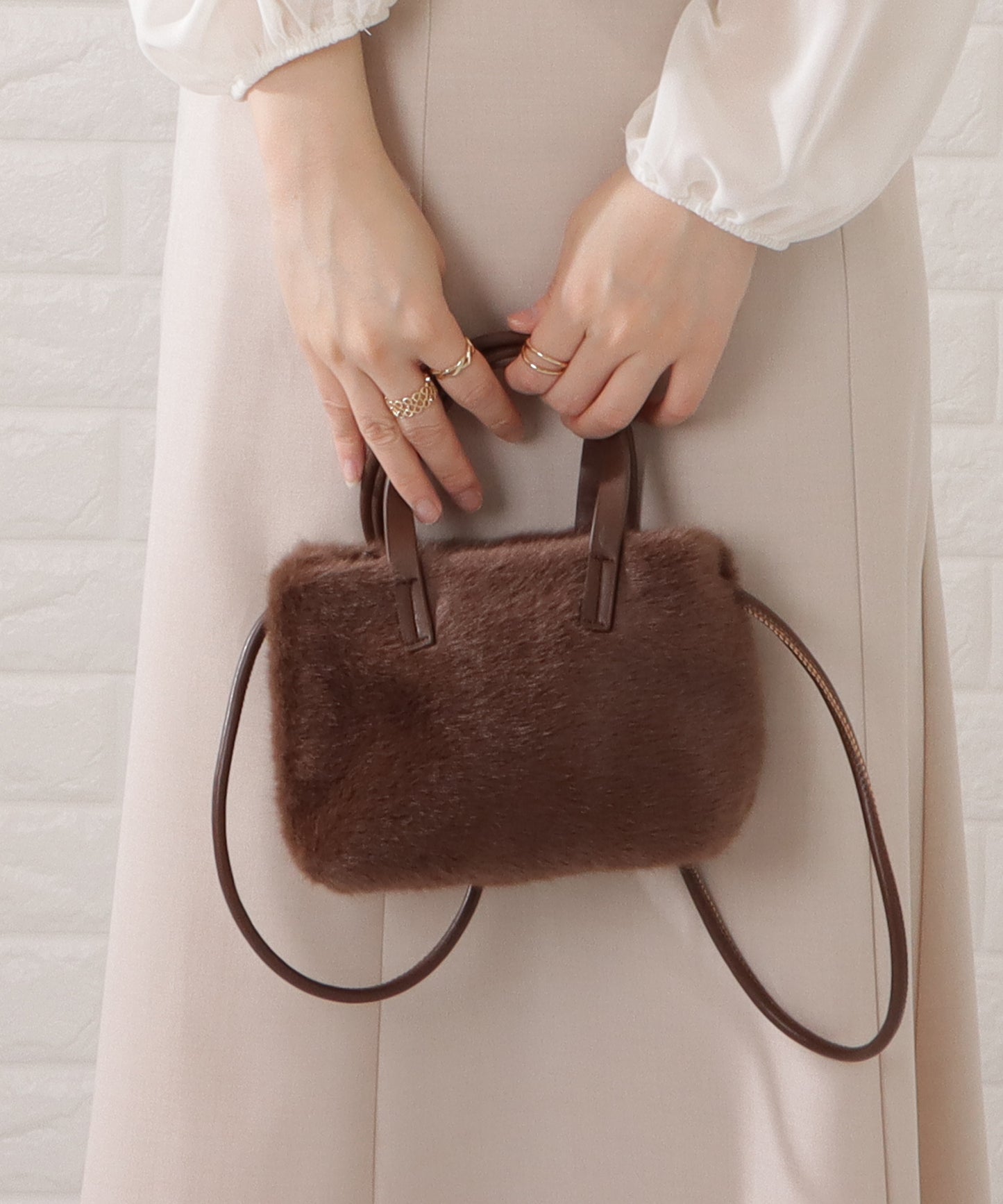 ファー×レザー調スクエアショルダーバッグ