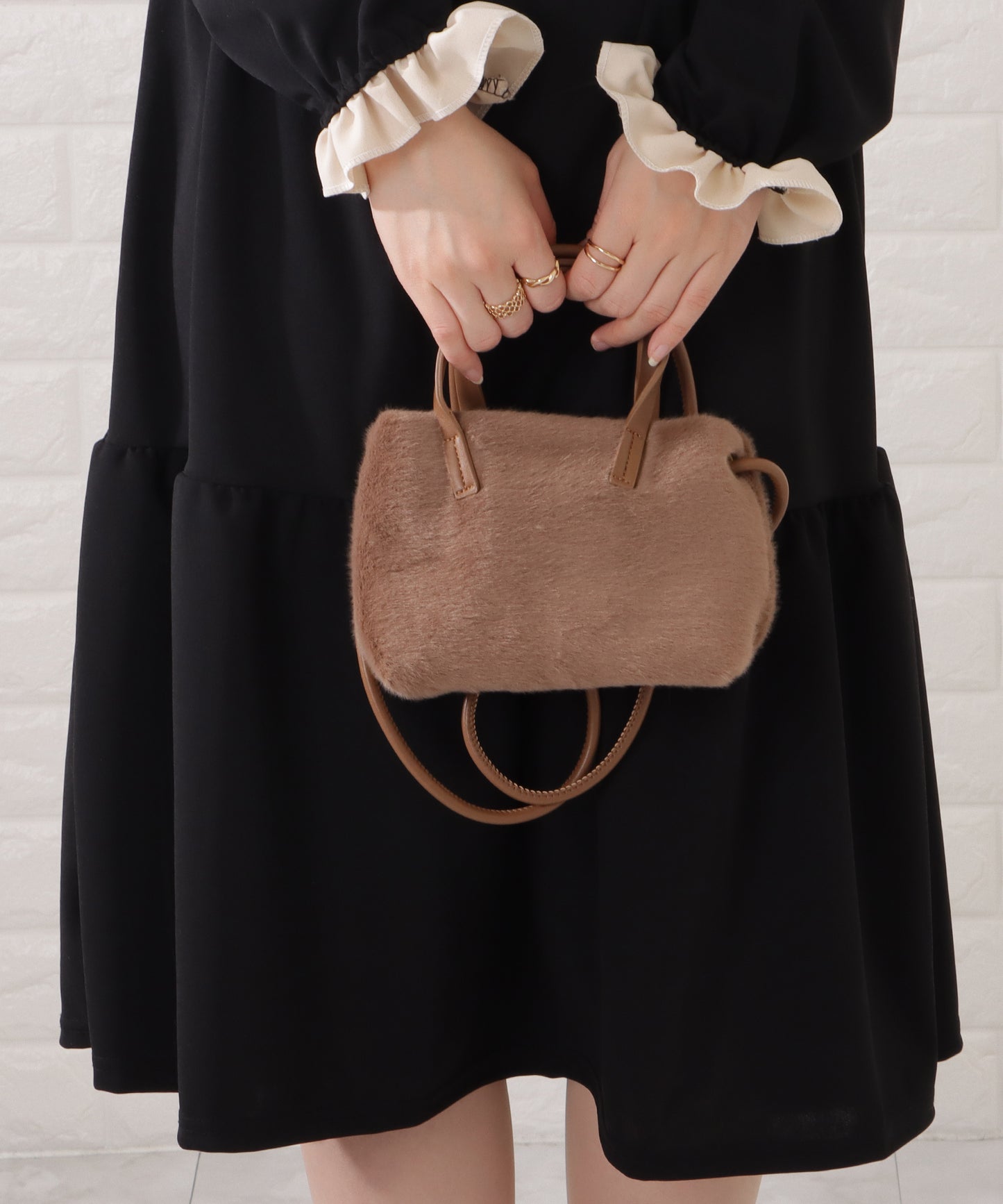 ファー×レザー調スクエアショルダーバッグ