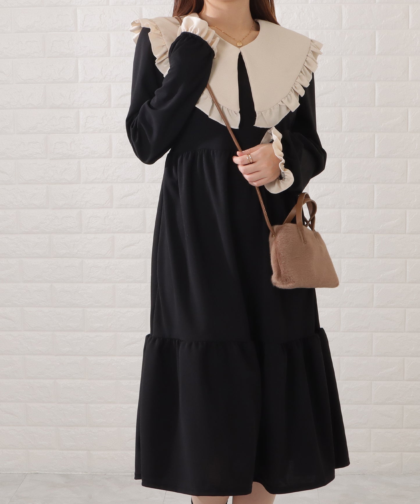 ファー×レザー調スクエアショルダーバッグ