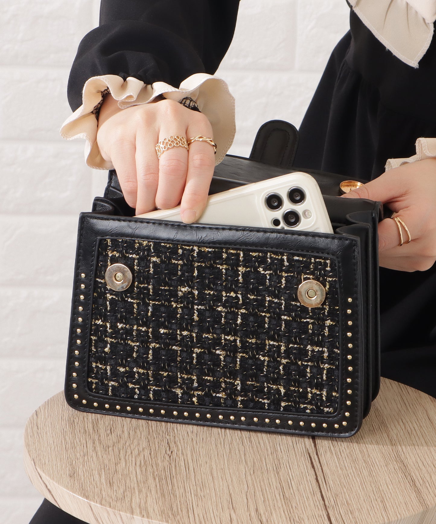 ミックスツイードスタッズ付き2WAYショルダーバッグ