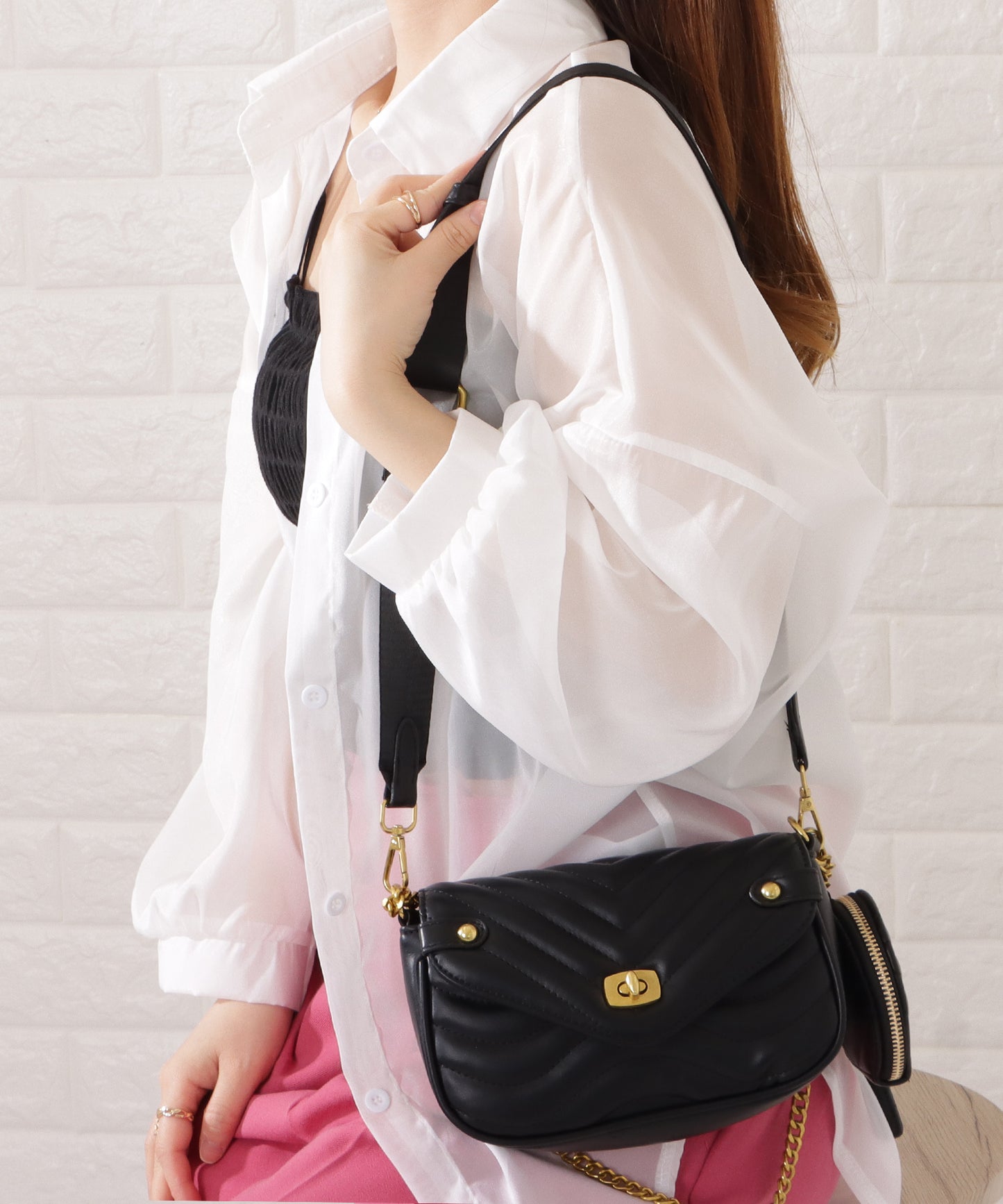 ミニポーチ付き2WAYキルティングショルダーバッグ