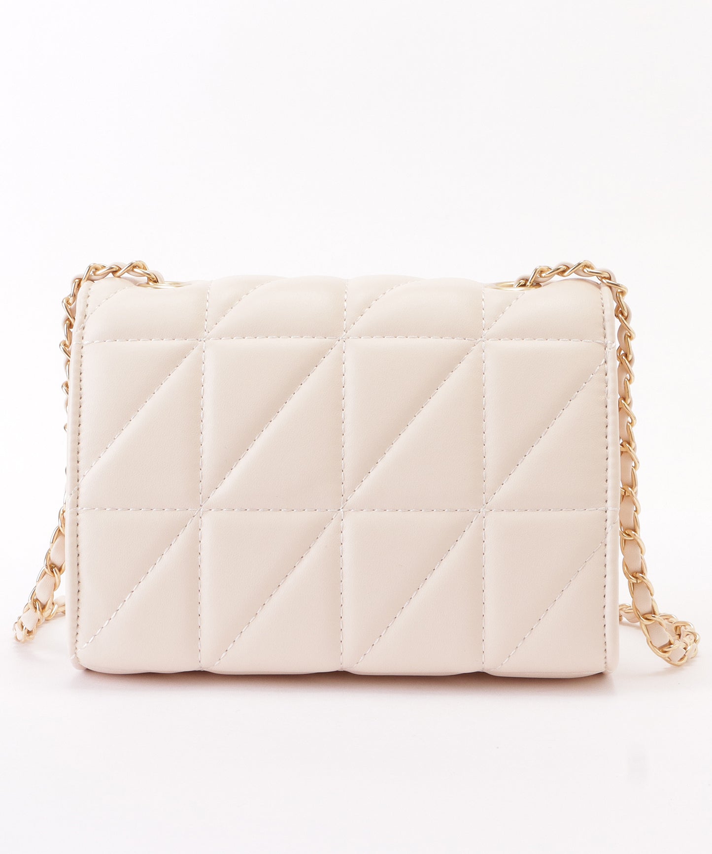 レザー調トライアングルキルティングチェーンショルダーバッグ