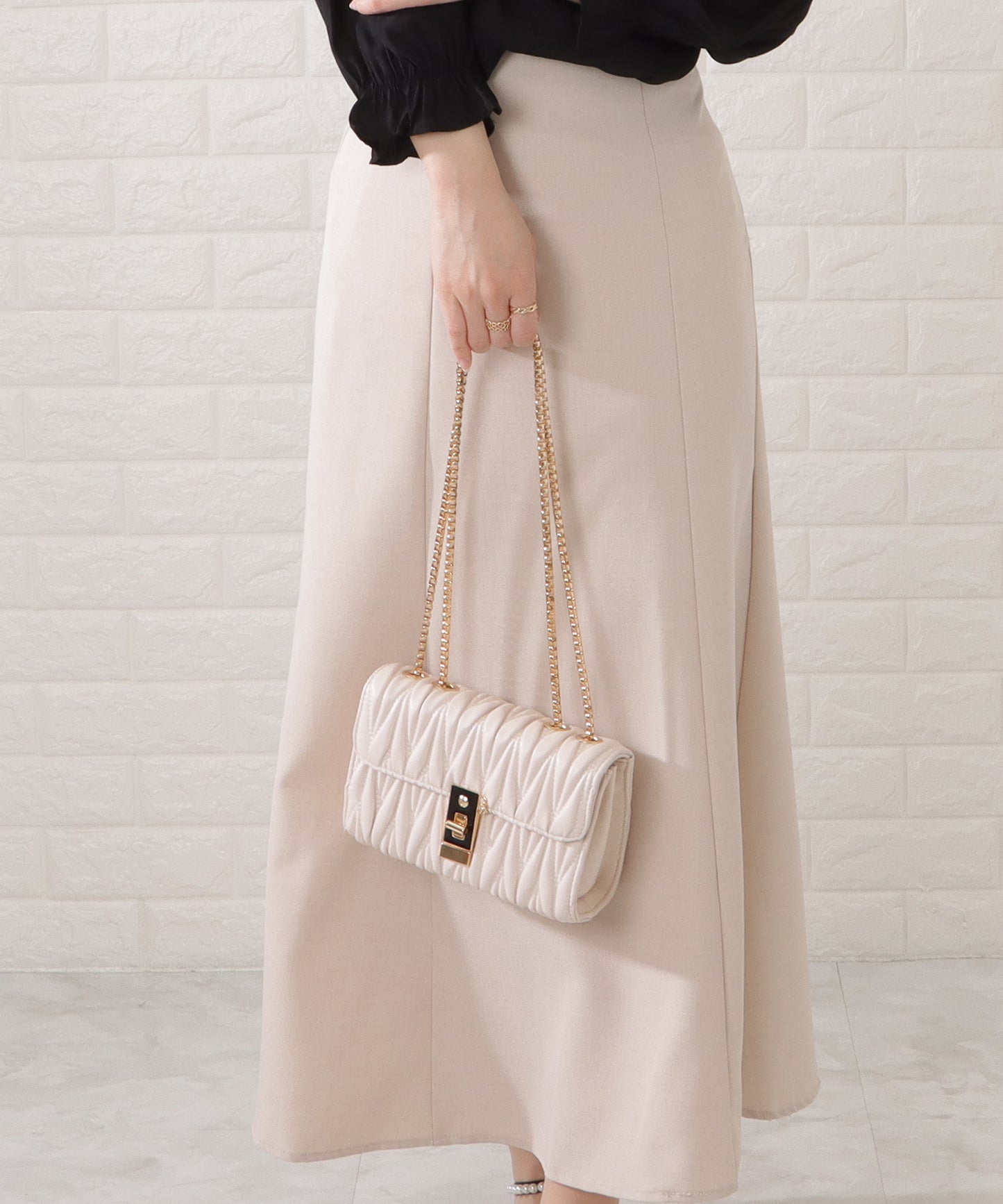 レザー調ヘリンボーンキルティングチェーンショルダーバッグ