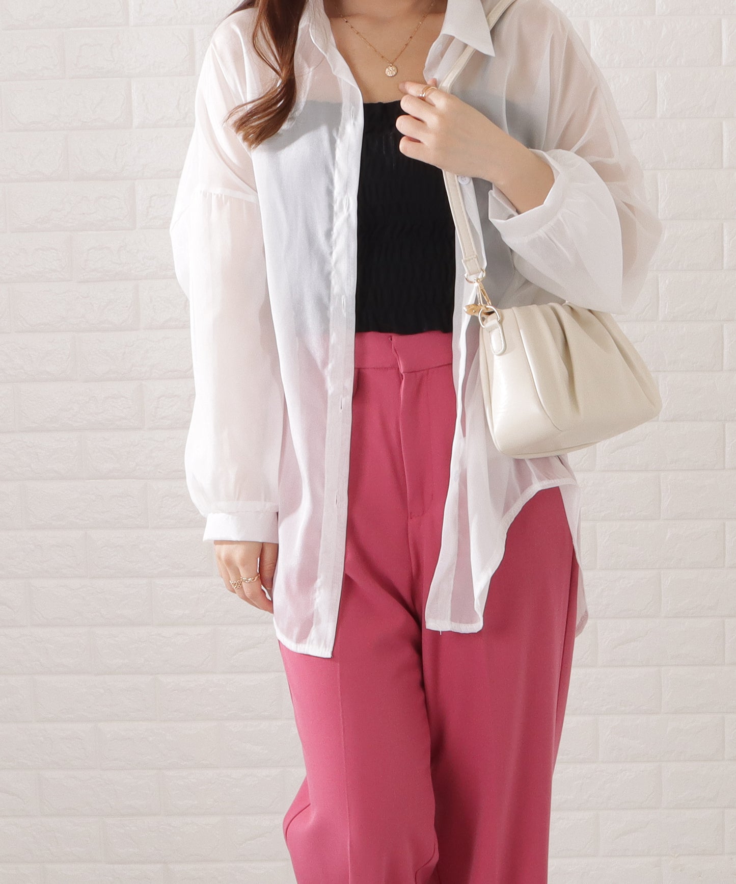 レザー調パール付きギャザーショルダーバッグ