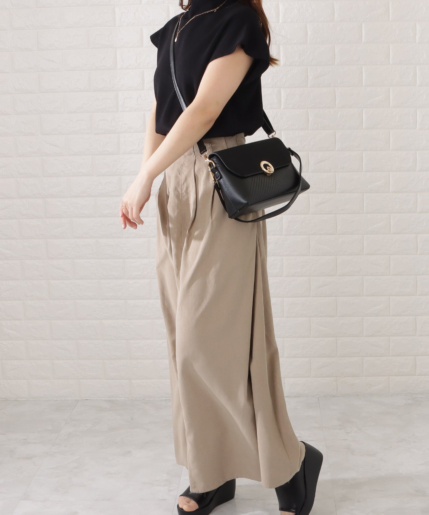 レザー調ステッチ2WAYショルダーバッグ