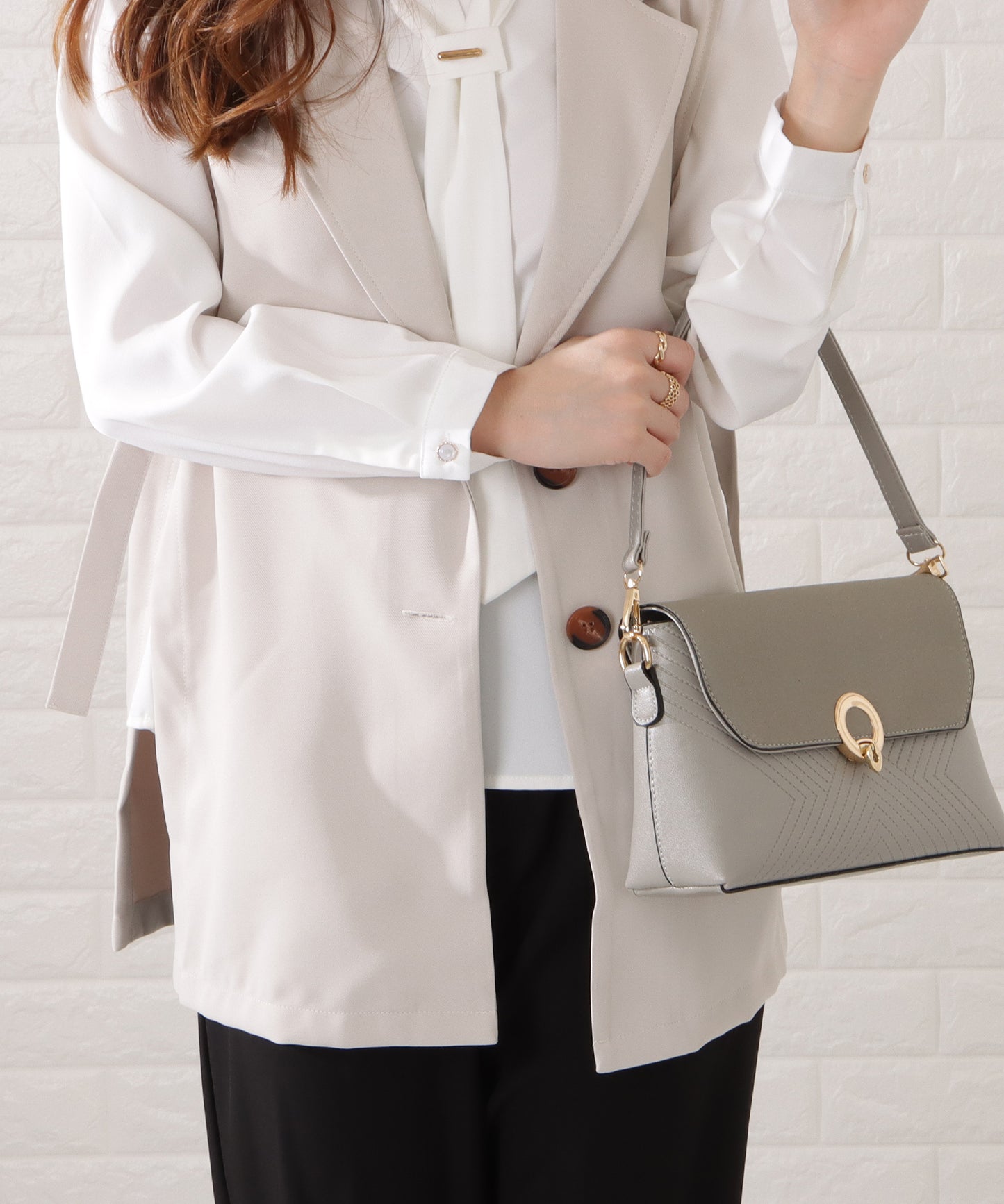 レザー調ステッチ2WAYショルダーバッグ