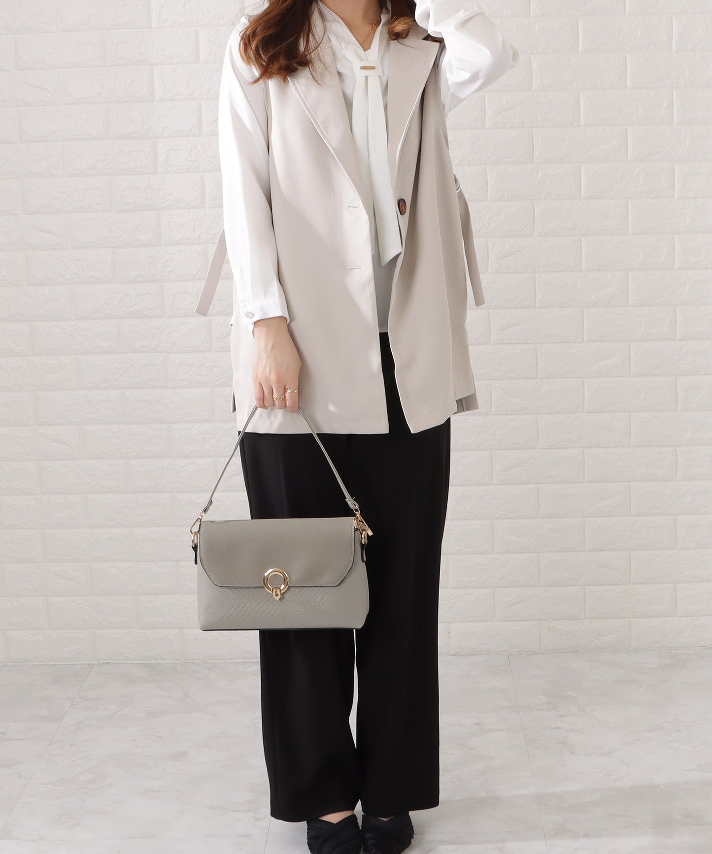 レザー調ステッチ2WAYショルダーバッグ