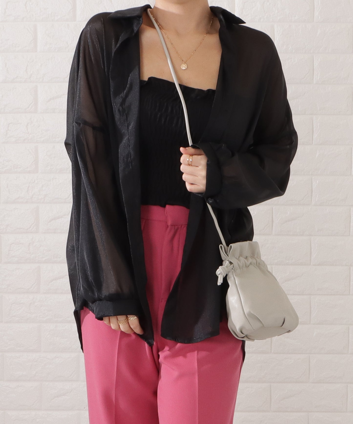 レザー調ドローストリング巾着ショルダーバッグ