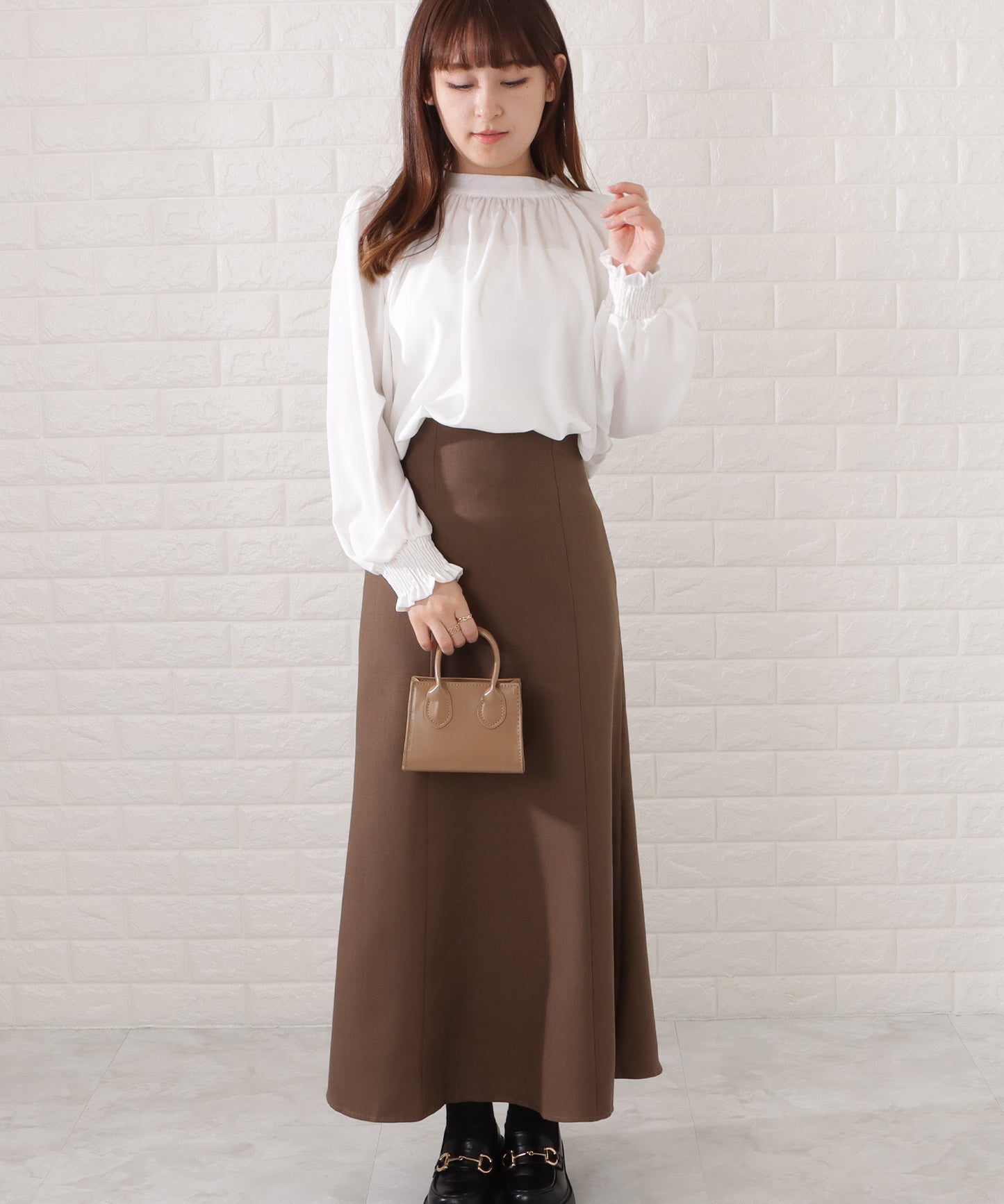 レザー調ギャザーショルダーバッグ