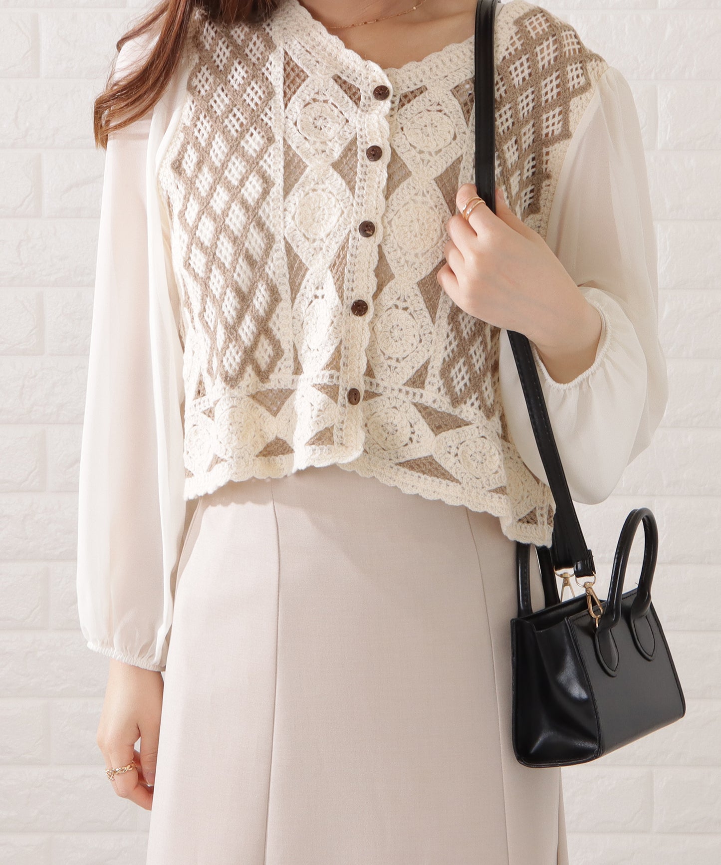 レザー調ギャザーショルダーバッグ