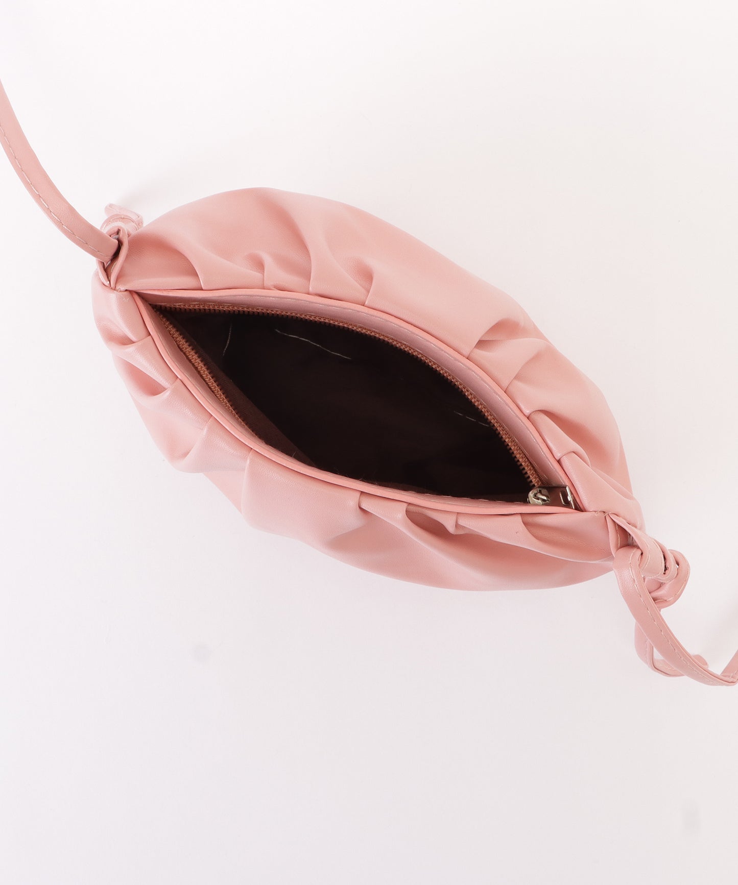 レザー調ギャザーショルダーバッグ レディース