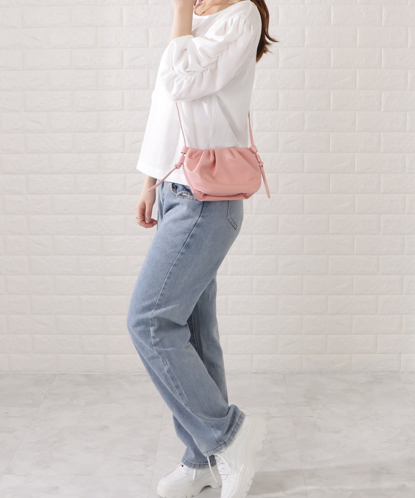 レザー調ギャザーショルダーバッグ レディース