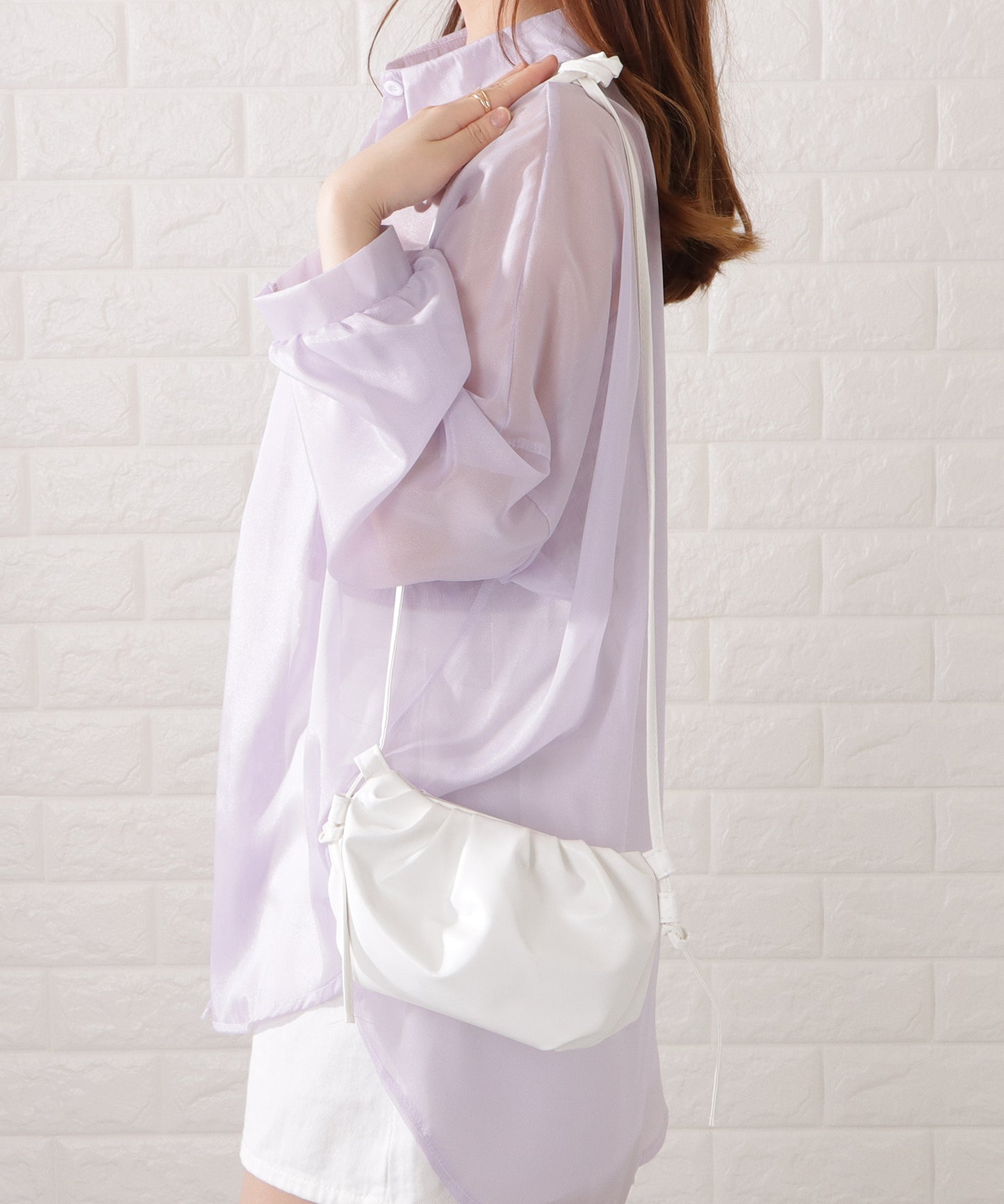 レザー調ギャザーショルダーバッグ レディース