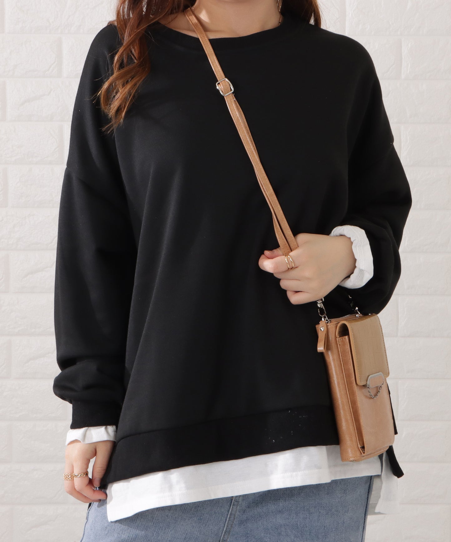 クロコダイル柄レザー調スマートフォンショルダーバッグ