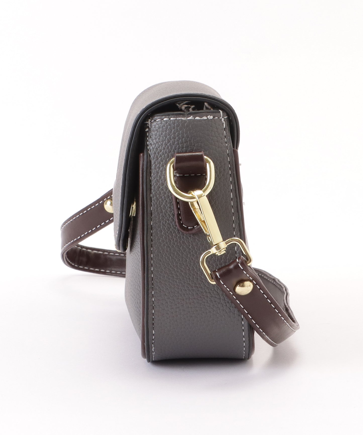 レザー調多ポケットラウンドショルダーバッグ