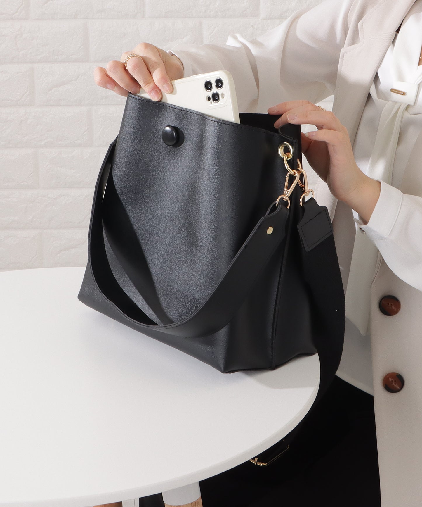 マットレザー調2WAYダブルストラップバッグ