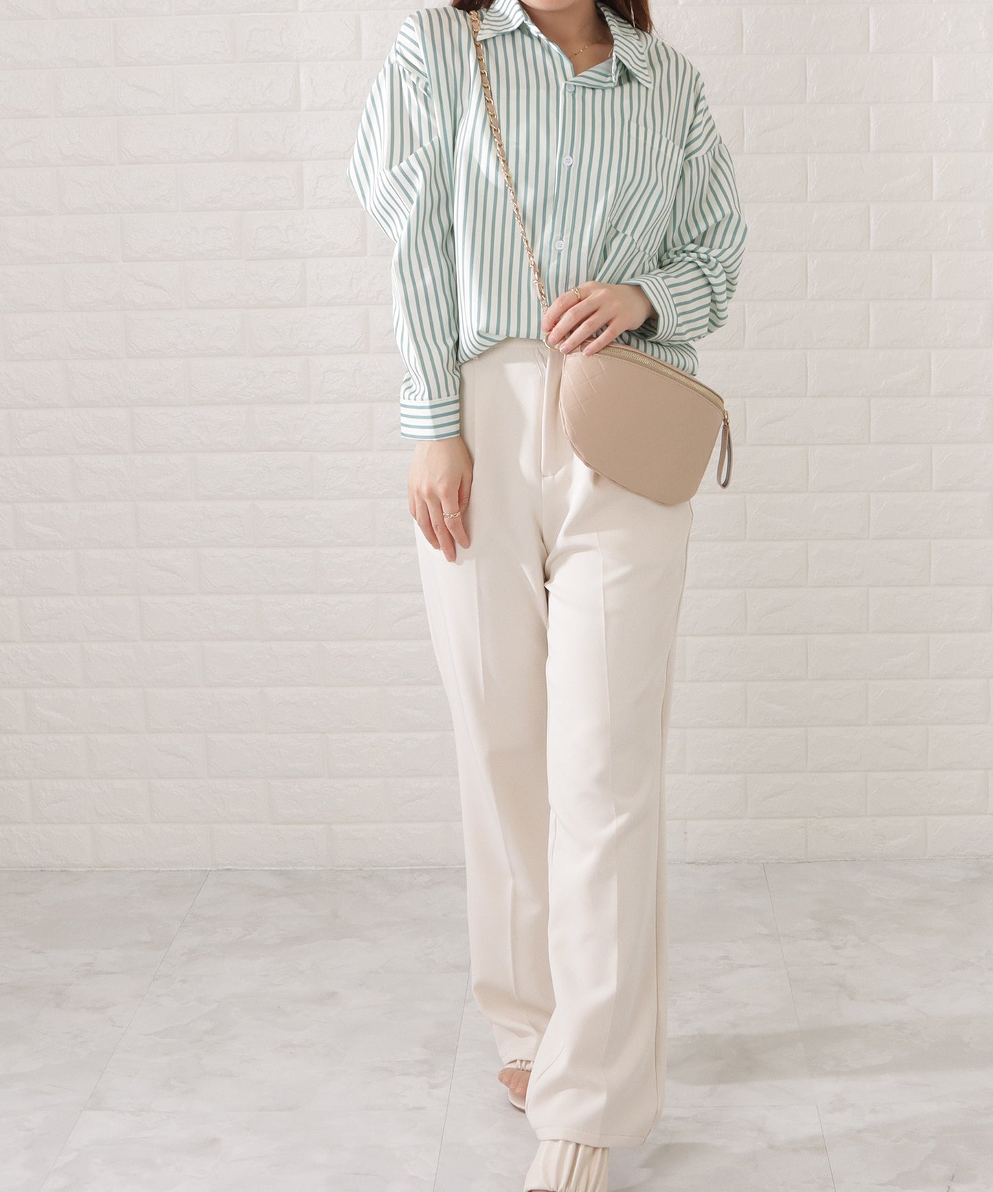 レザー調メッシュデザインショルダーバッグ