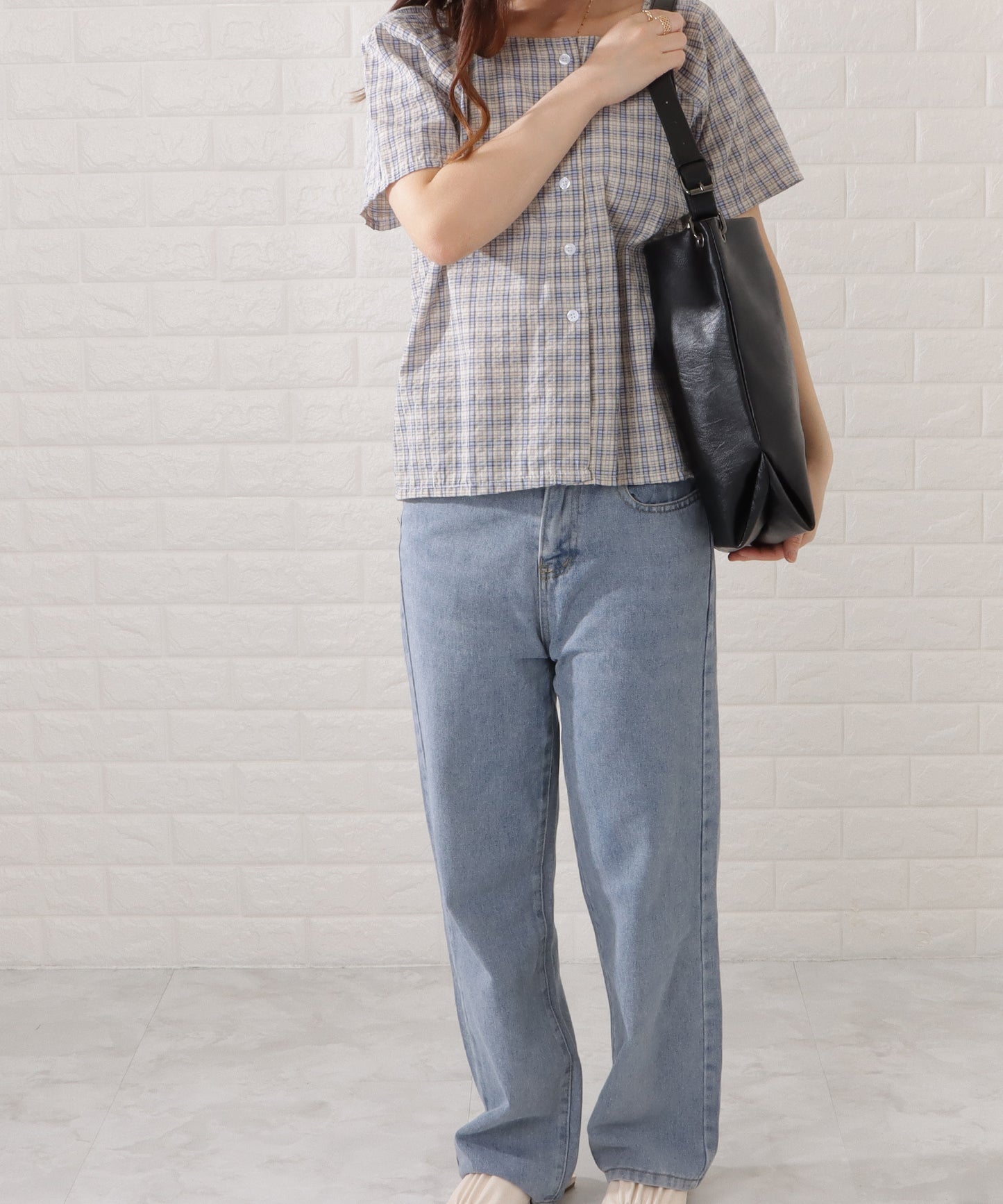 リング付きレザー調ビッグショルダーバッグ