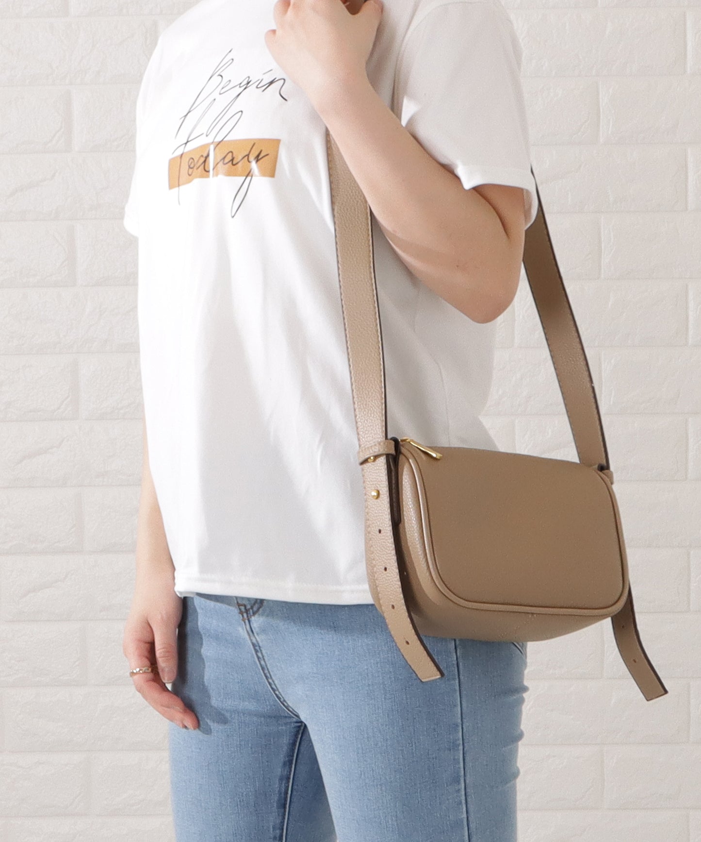 マットレザー調2WAYミニマルワンカラーバッグ