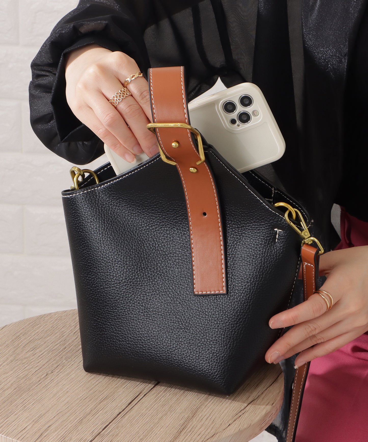 レザー調バイカラーワンハンドル 2WAYショルダーバッグ