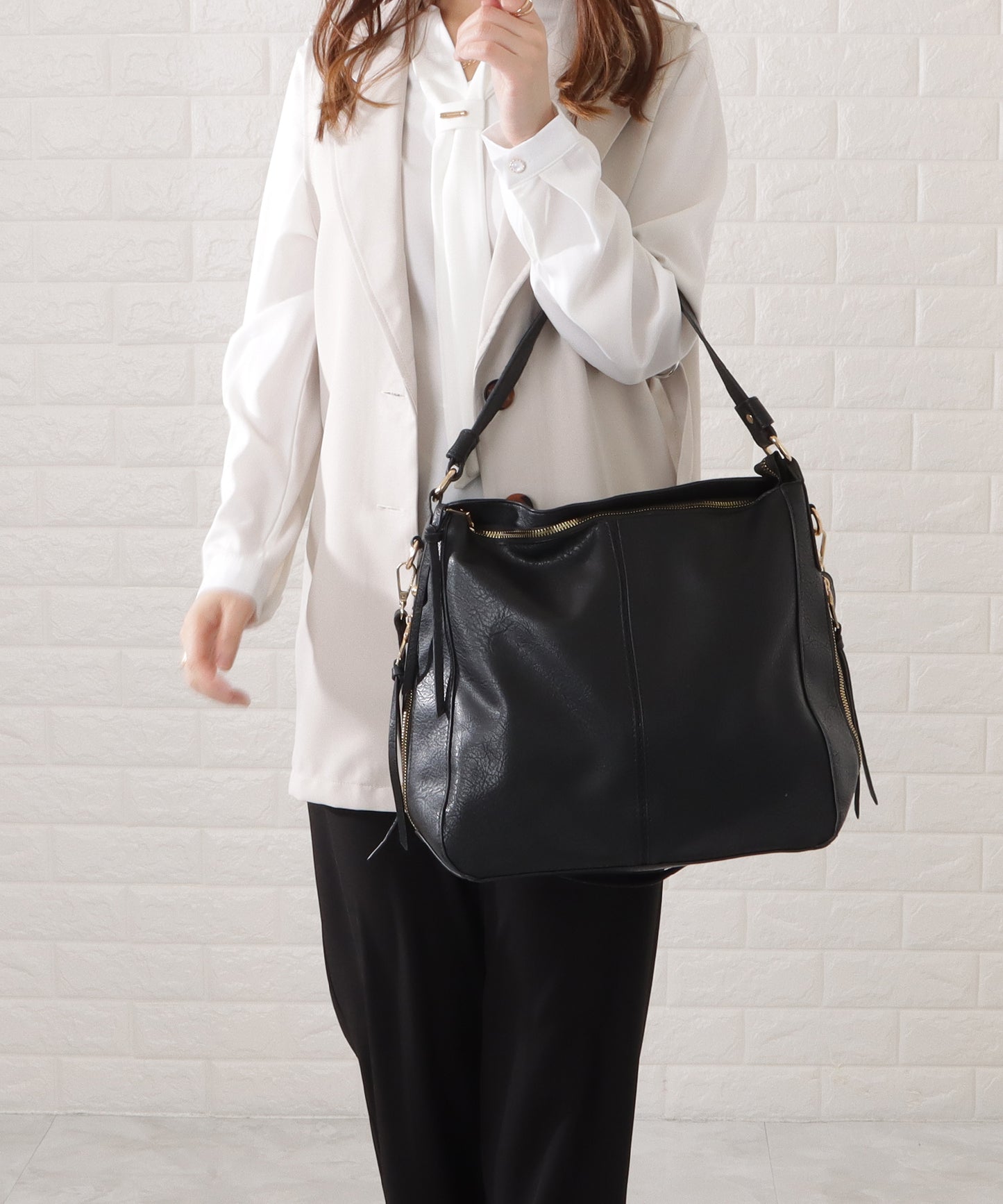 レザー調2WAYショルダーバッグ