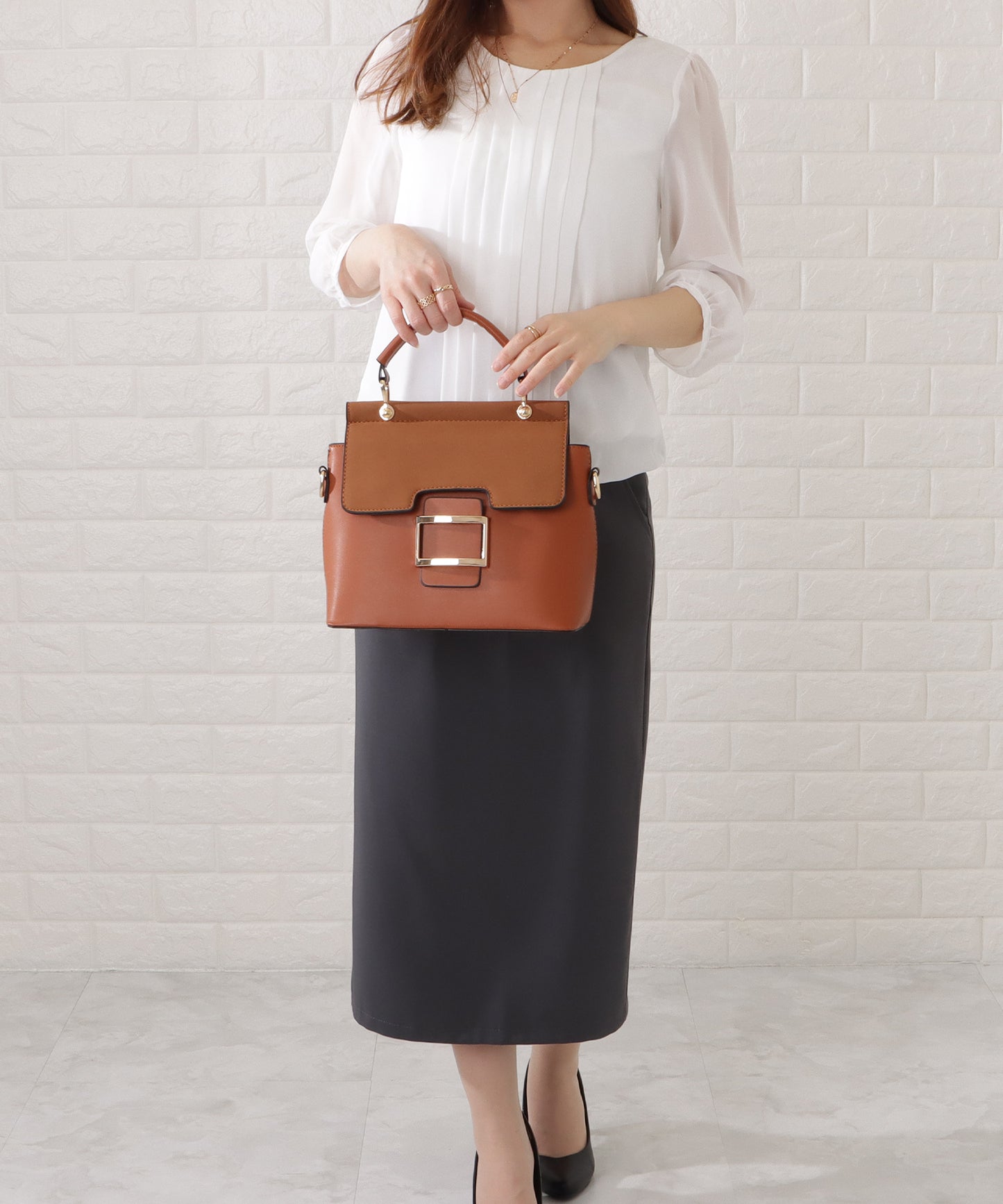 レザー調2WAYスクエアショルダーバッグ