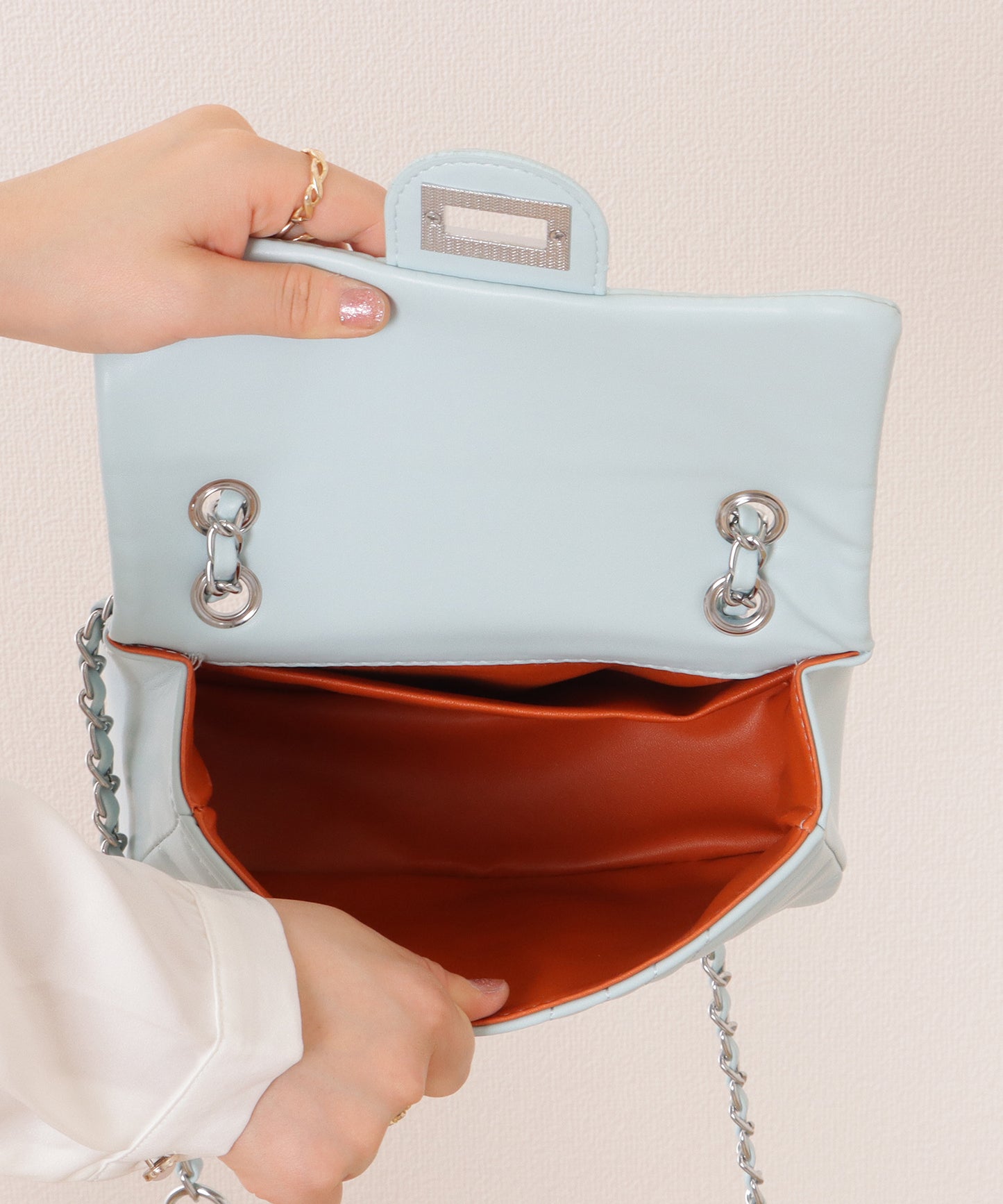 ウエーブ ステッチ キルティング チェーン ショルダー バッグ