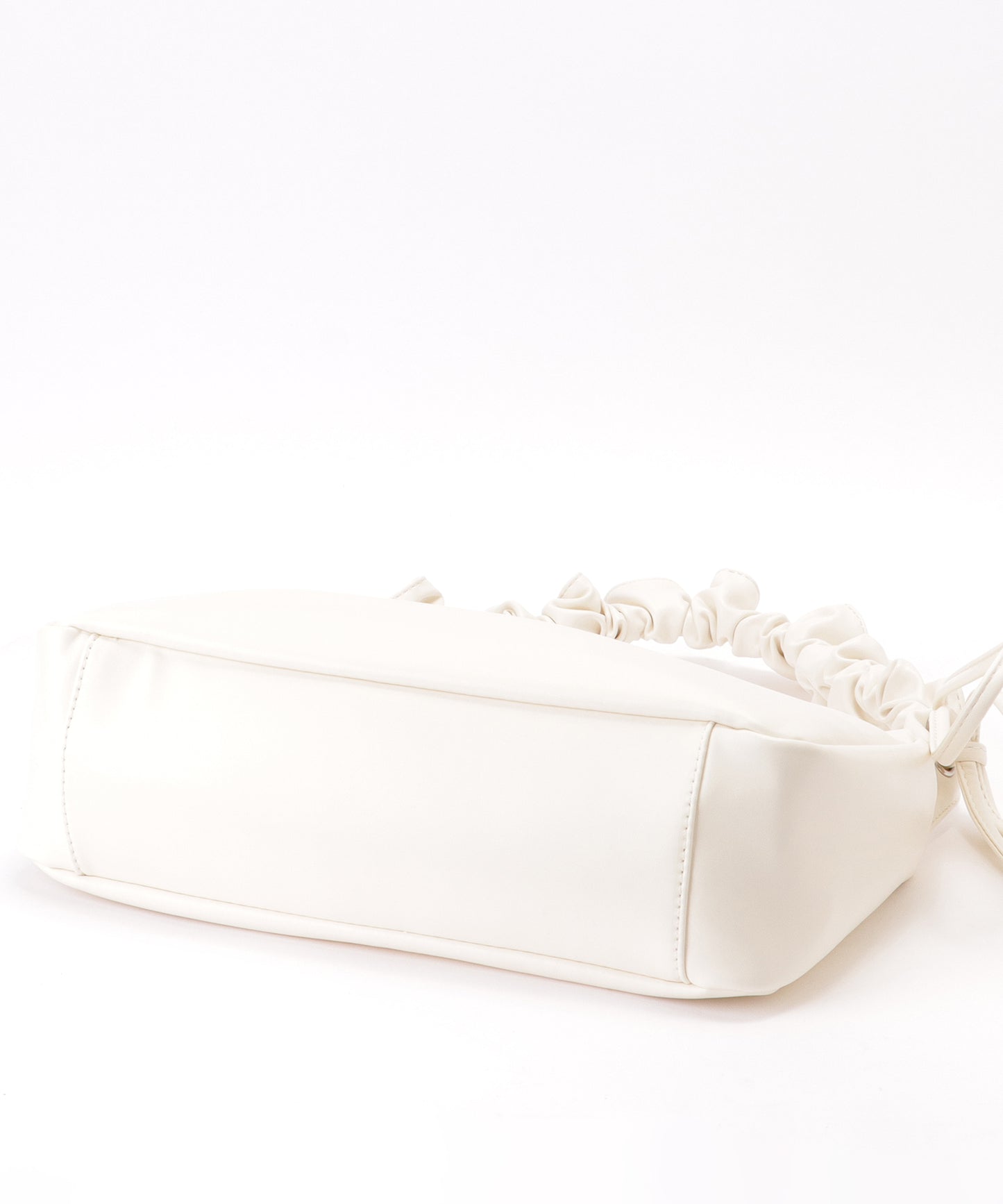 シュシュ ハンドル ショルダー バッグ